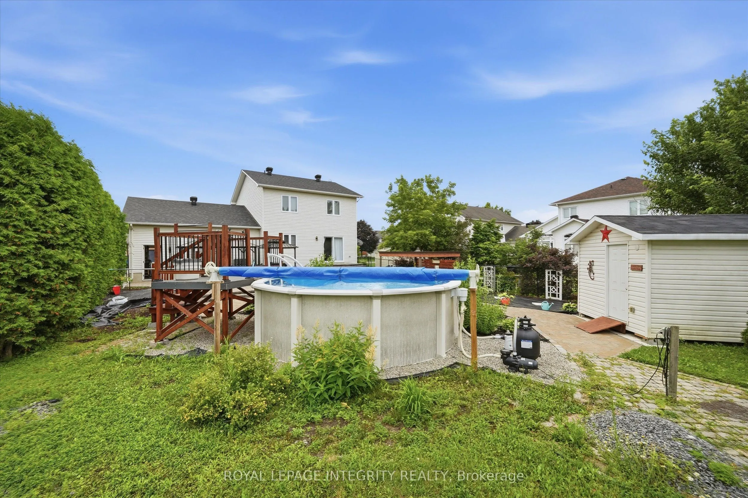 36 Frontenac Boulevard