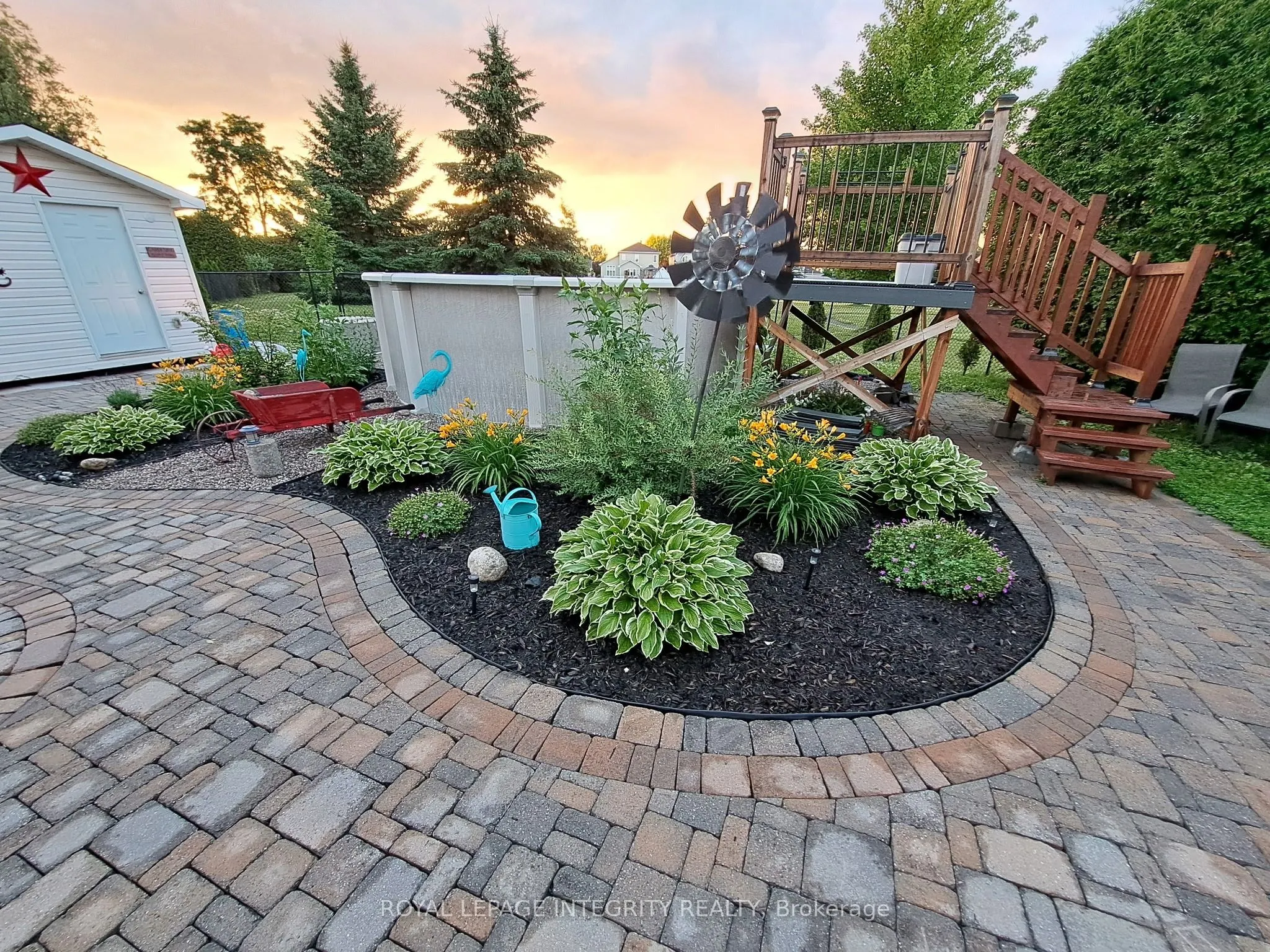 36 Frontenac Boulevard