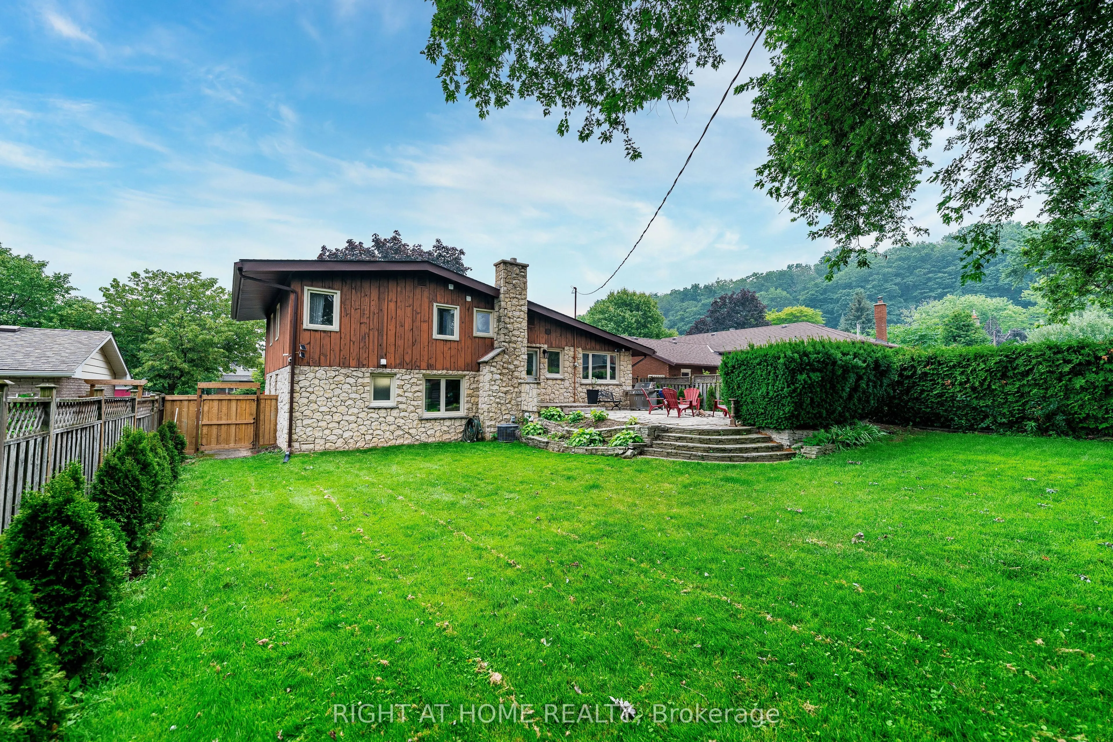 9 Hilts Drive