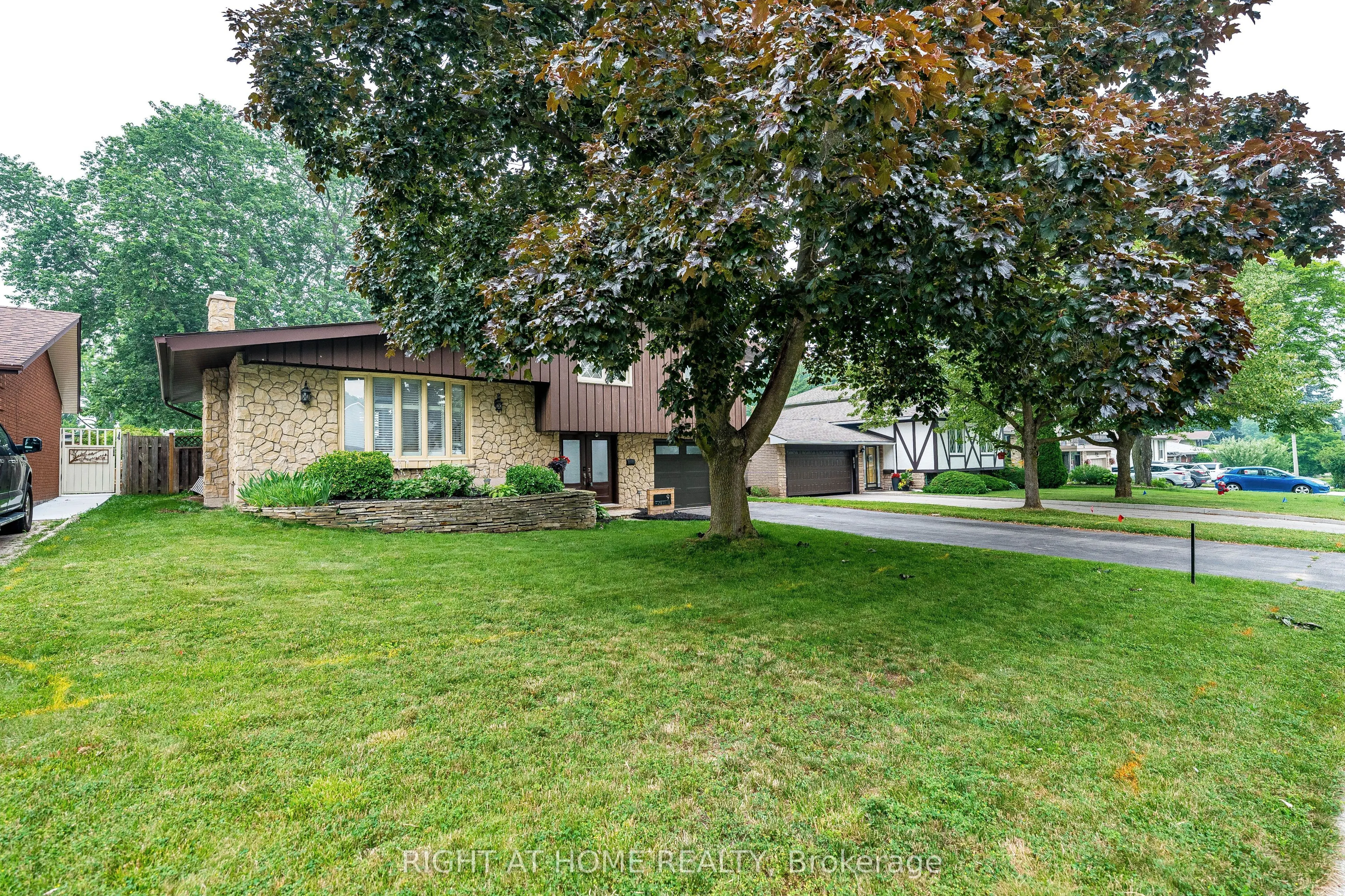 9 Hilts Drive
