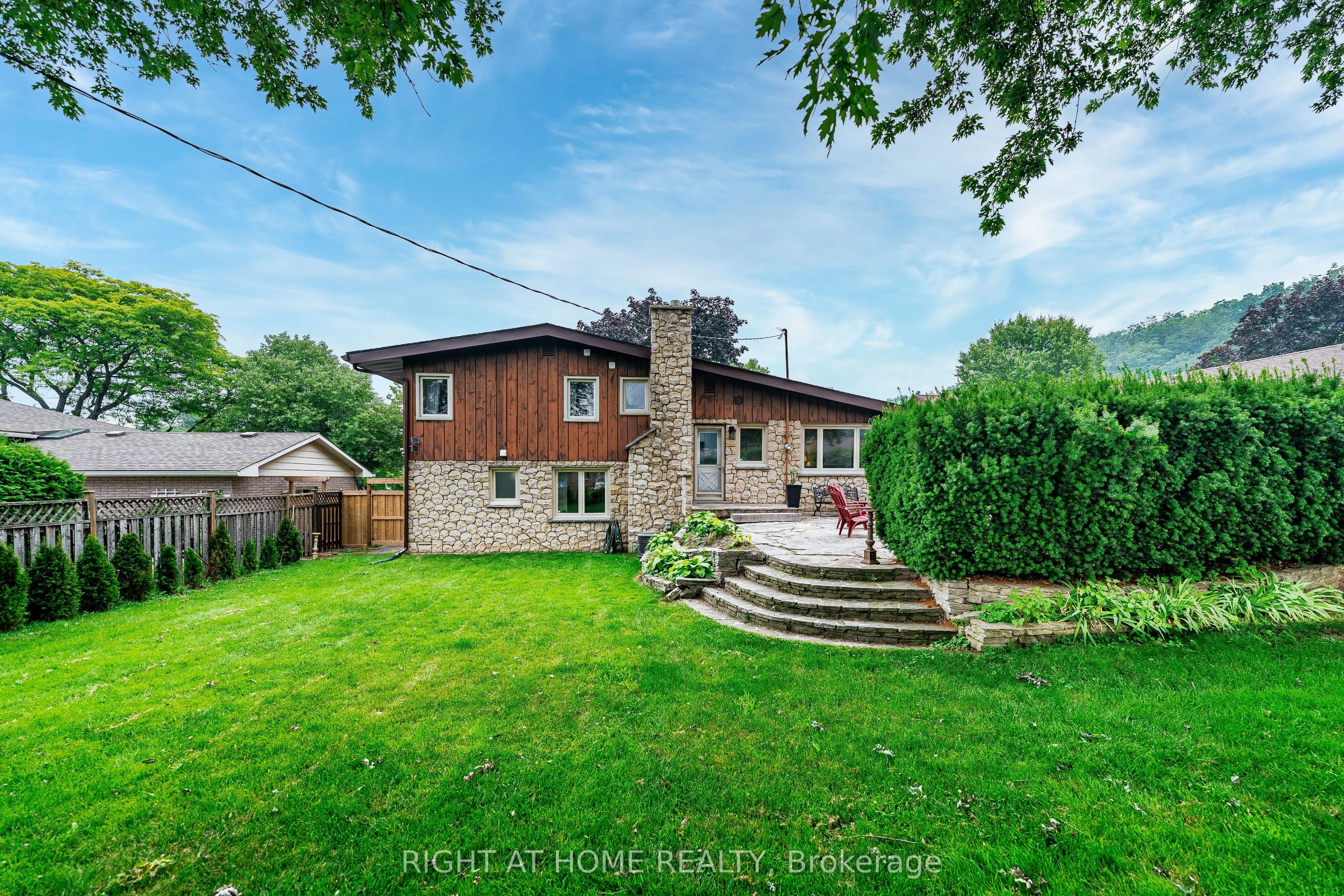 9 Hilts Drive
