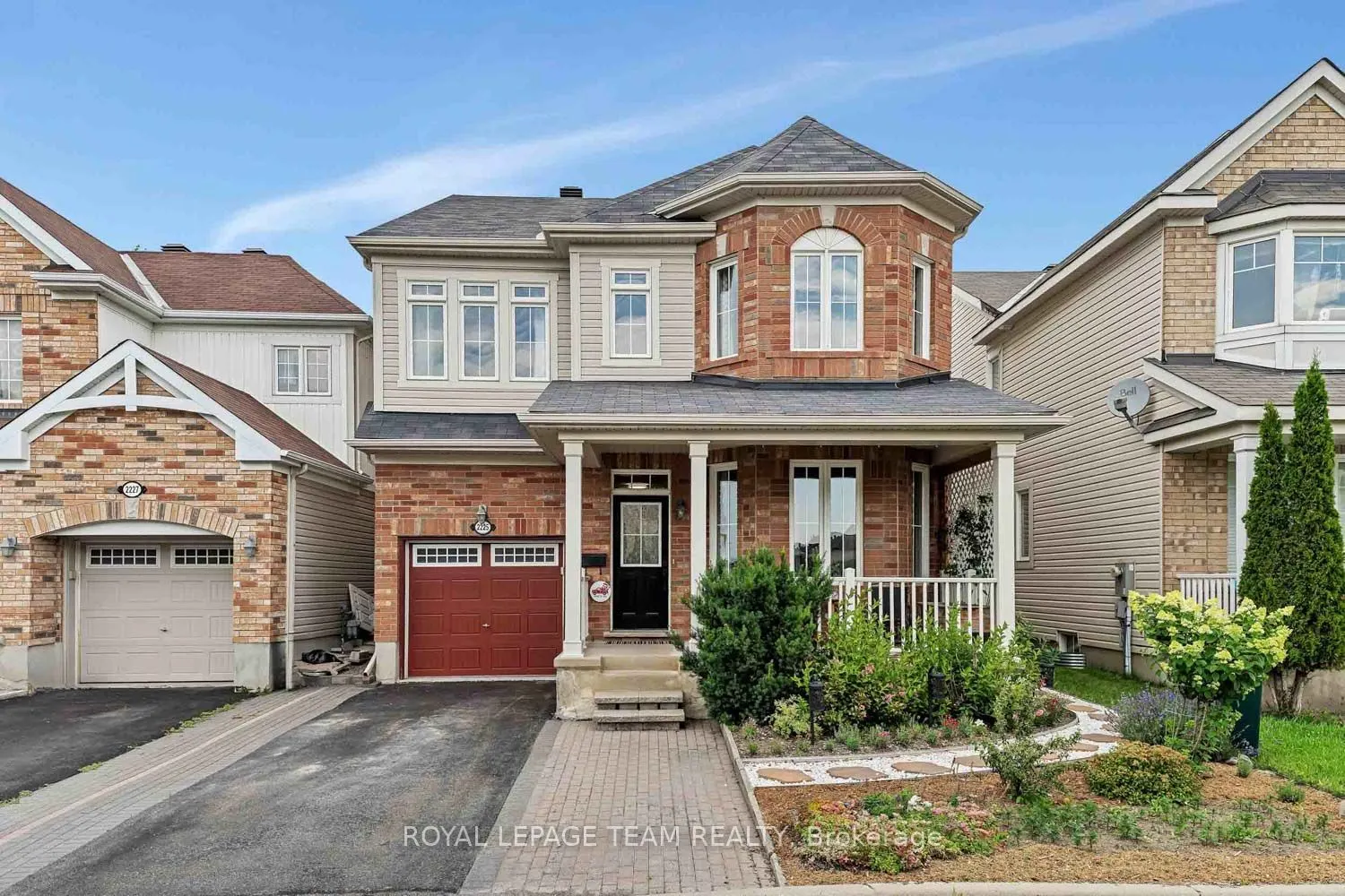 2225 Watercolours Way