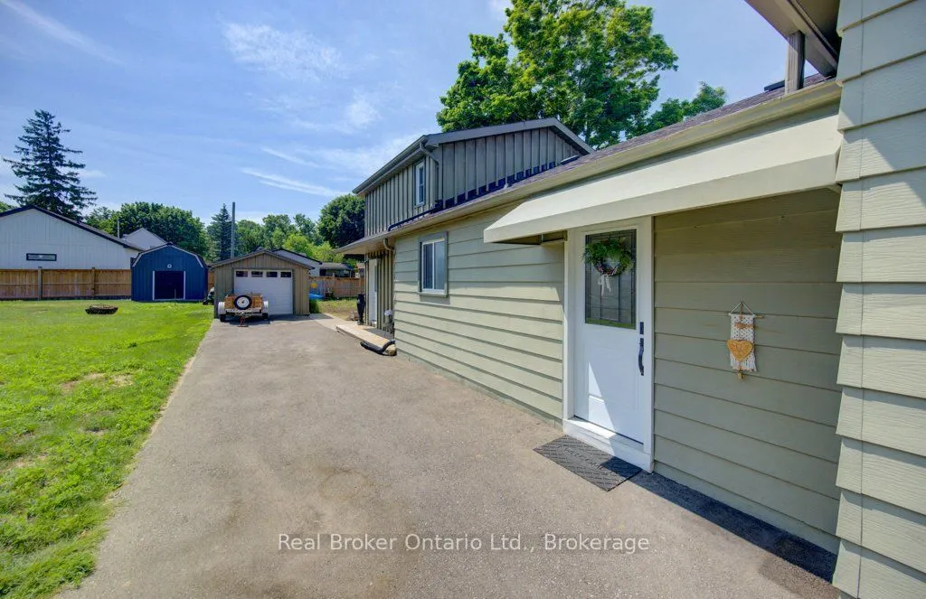 4 Wellington Street