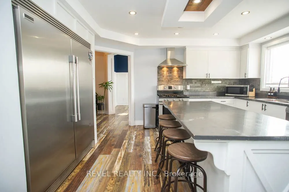 7 Cooper Court