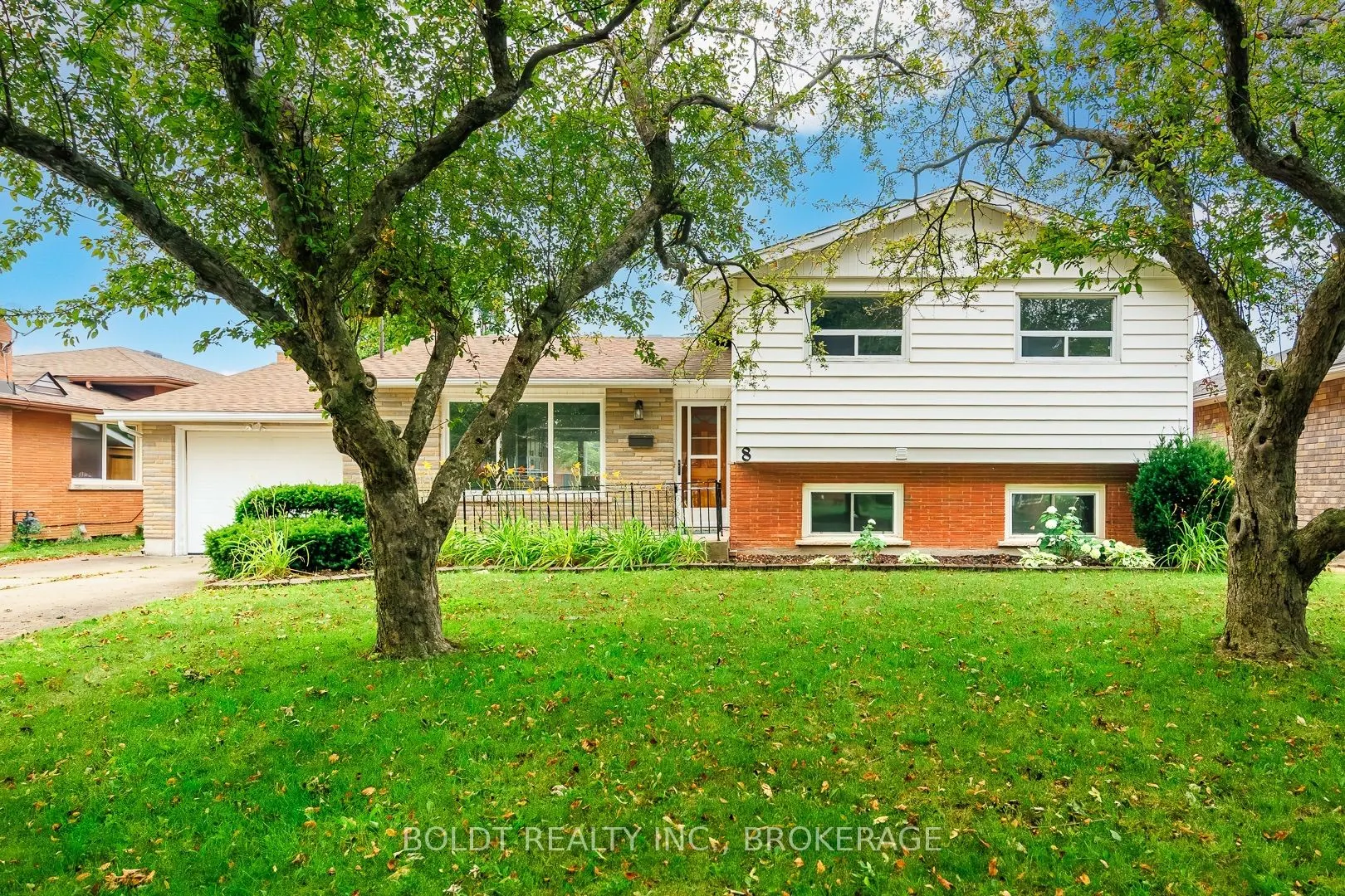 8 Pamela Drive