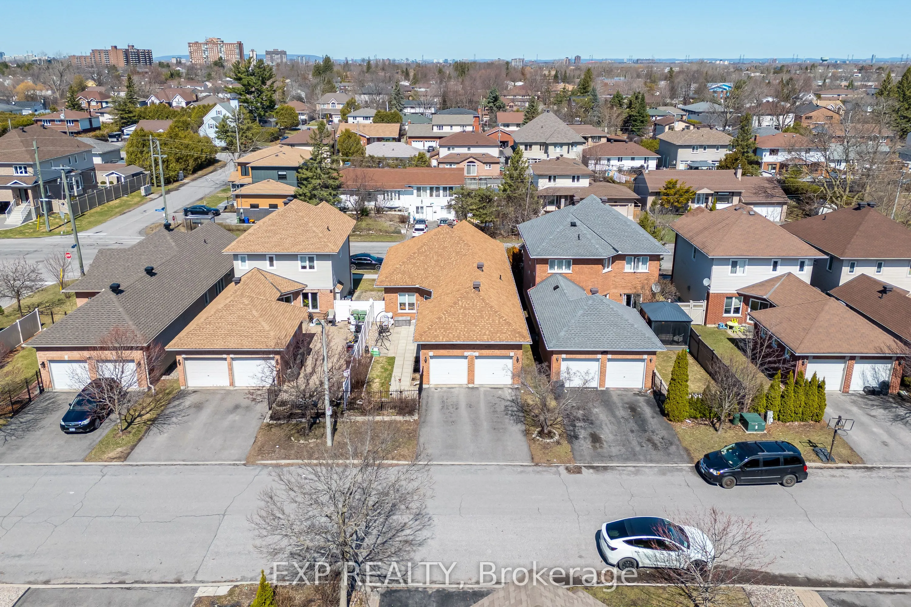 1496 Queensdale Avenue