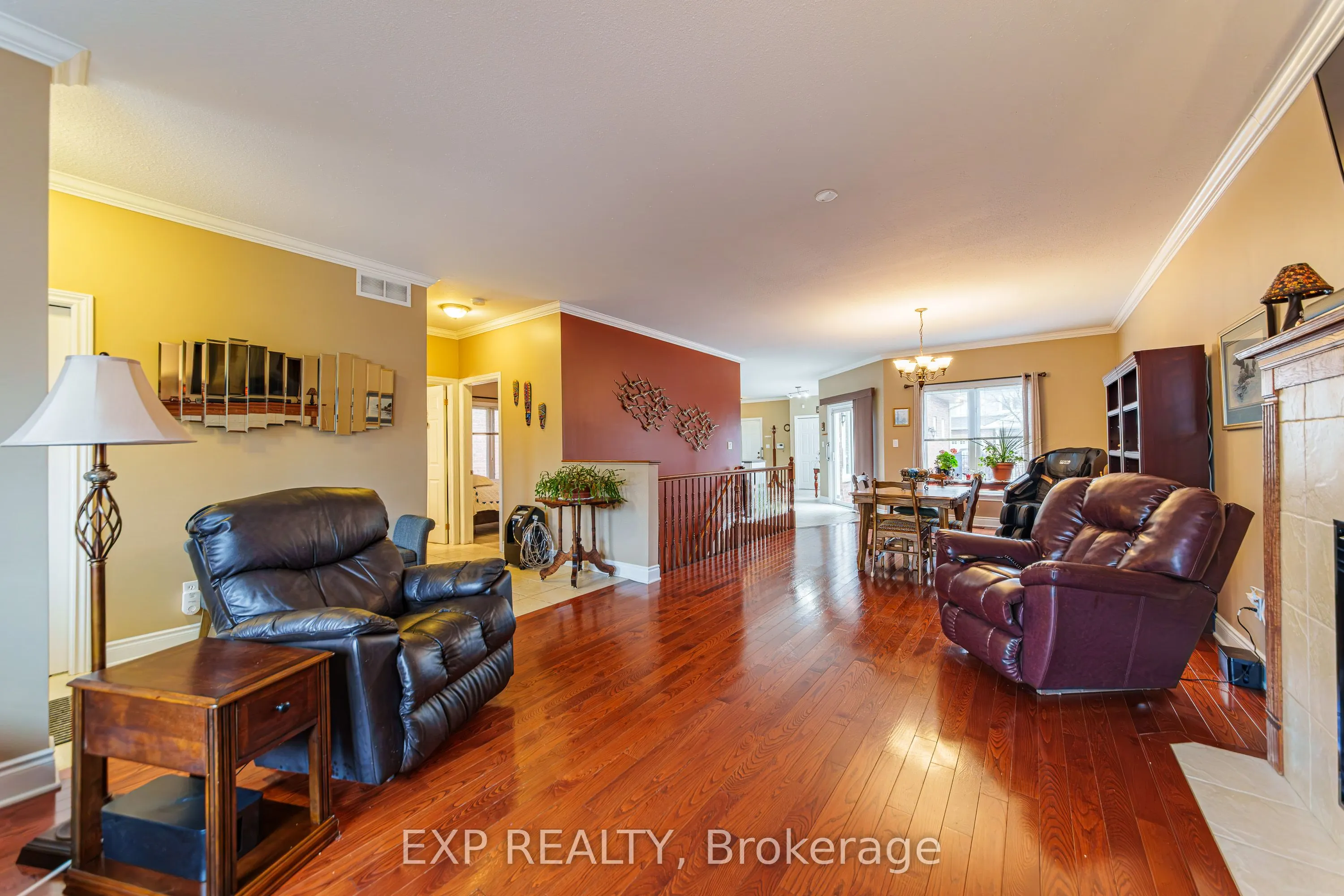 1496 Queensdale Avenue