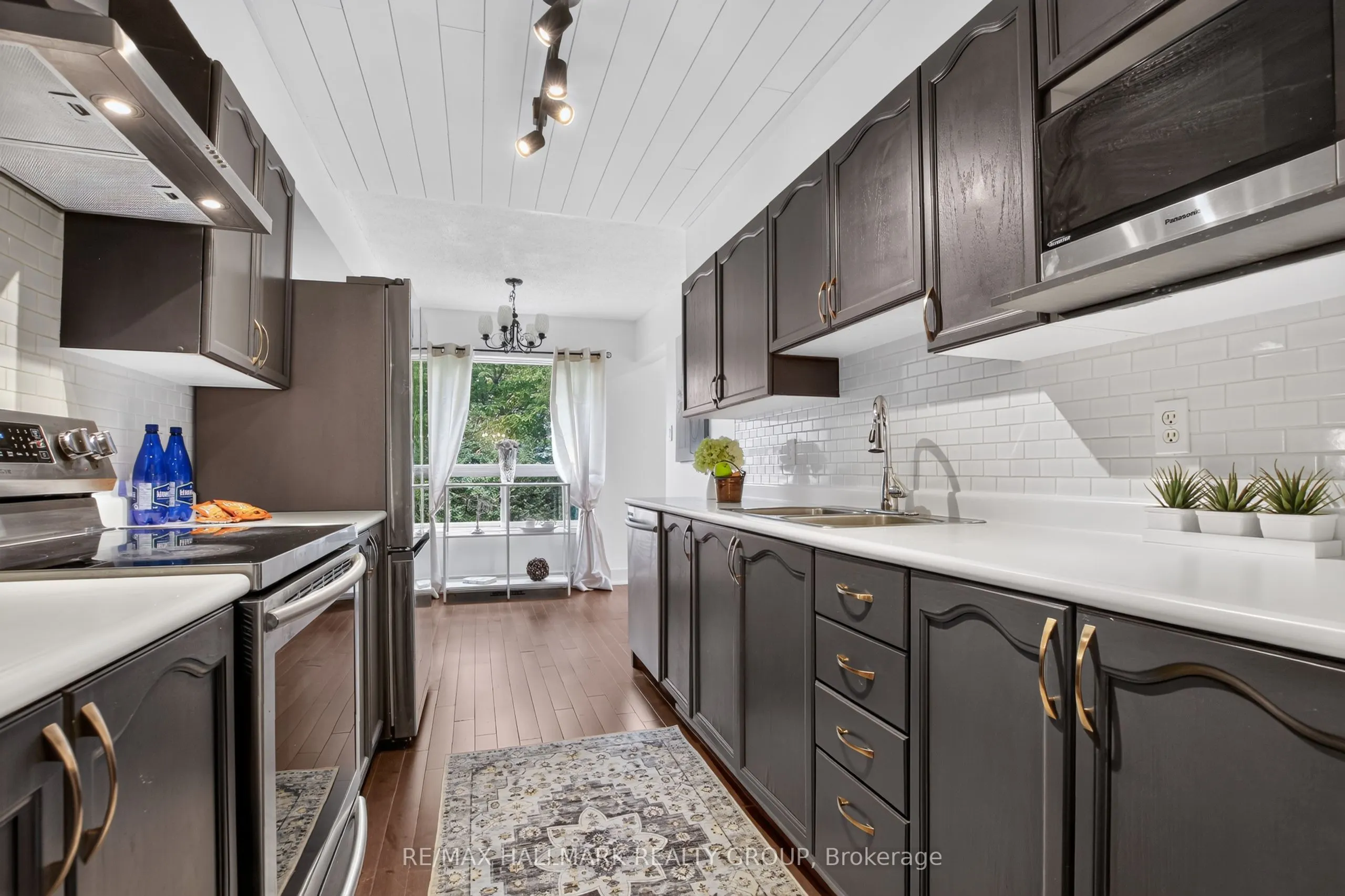 23 Whitegate Crescent