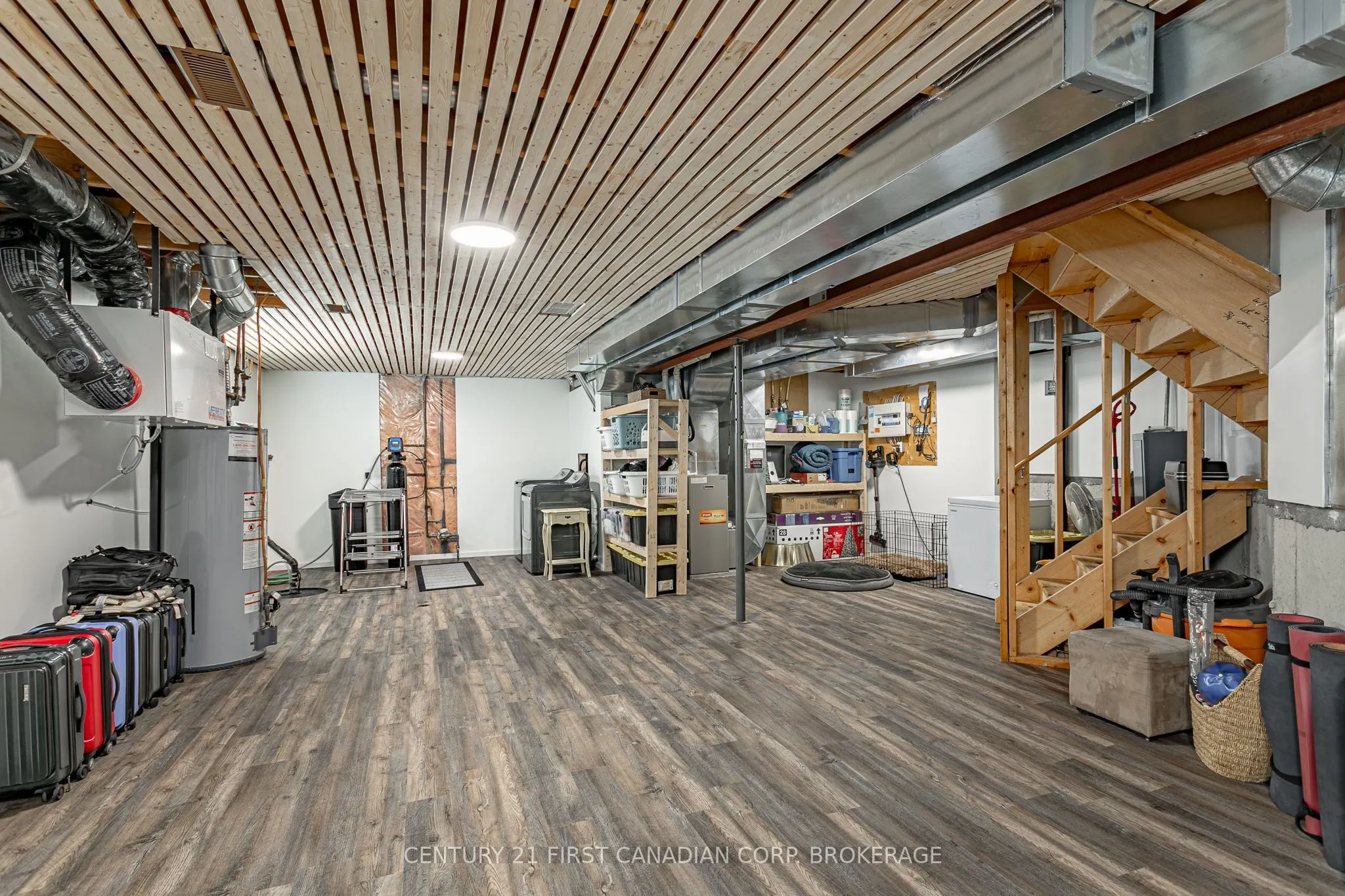 270 Boyd Boulevard