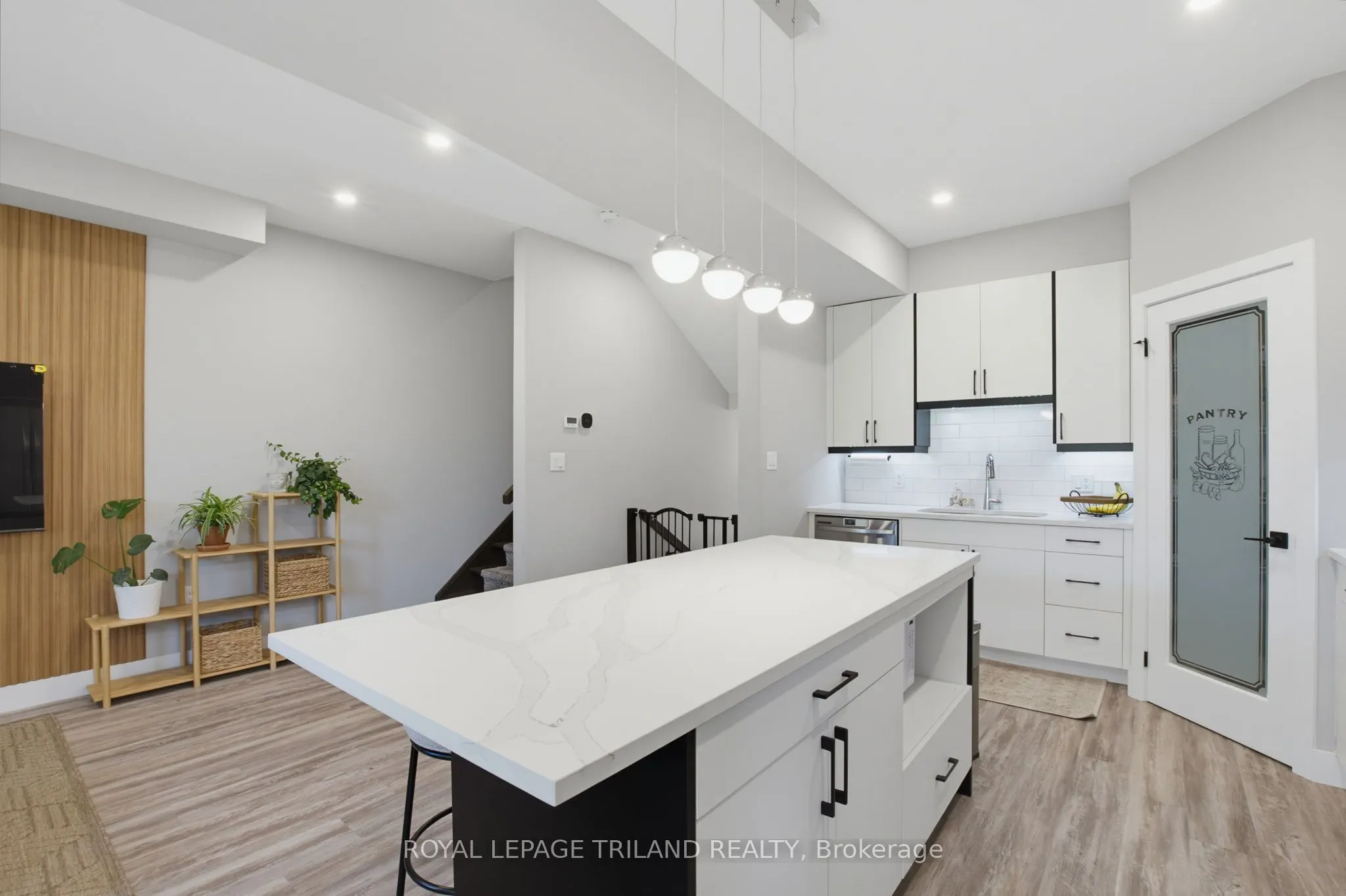 3557 Colonel Talbot Road #14