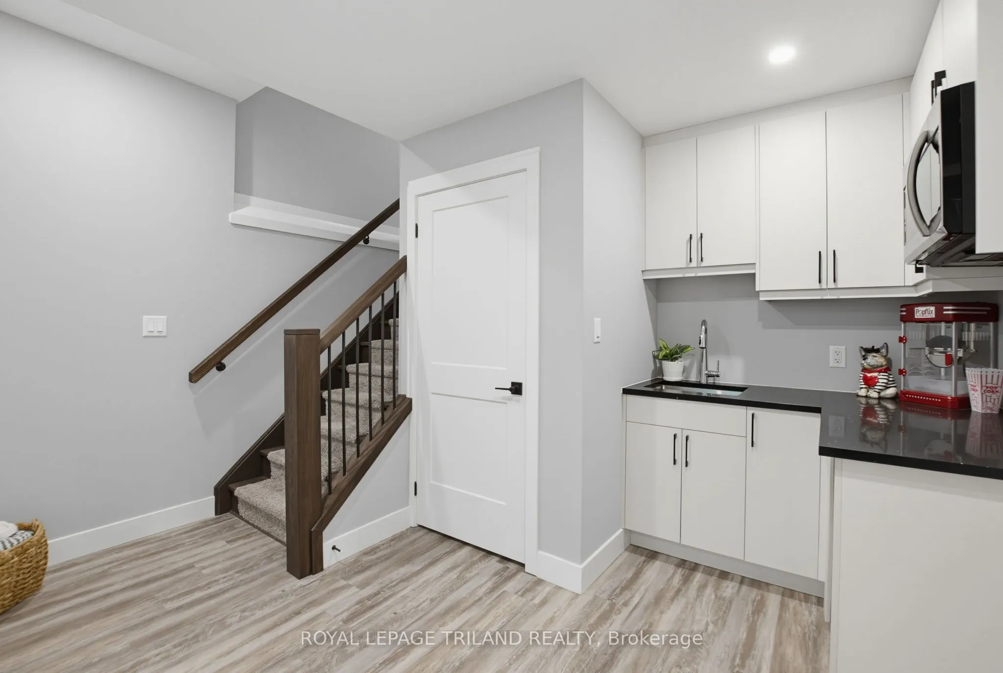 3557 Colonel Talbot Road #14