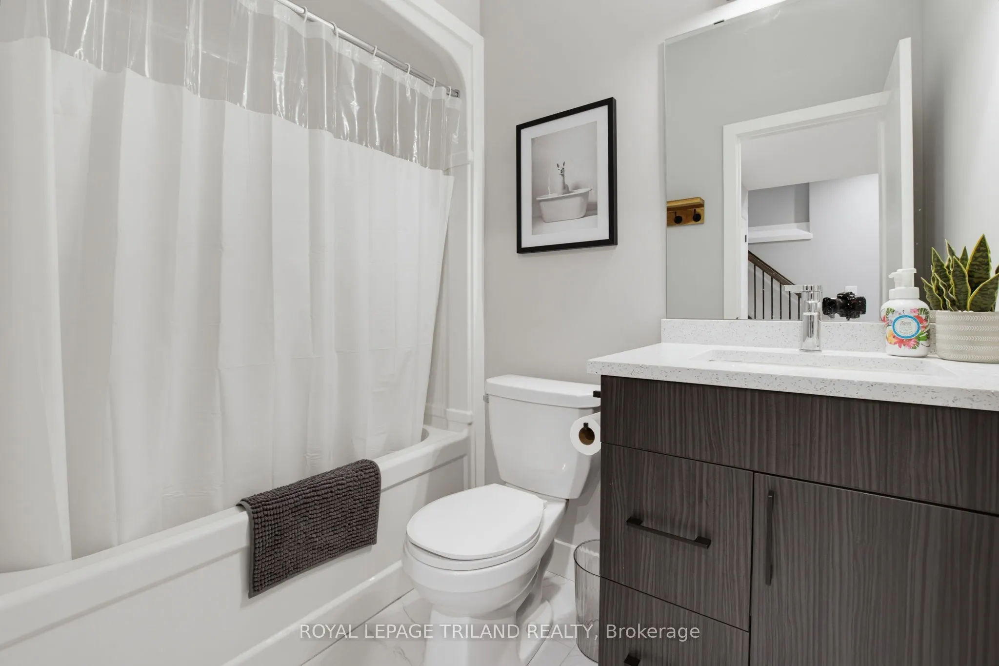 3557 Colonel Talbot Road #14