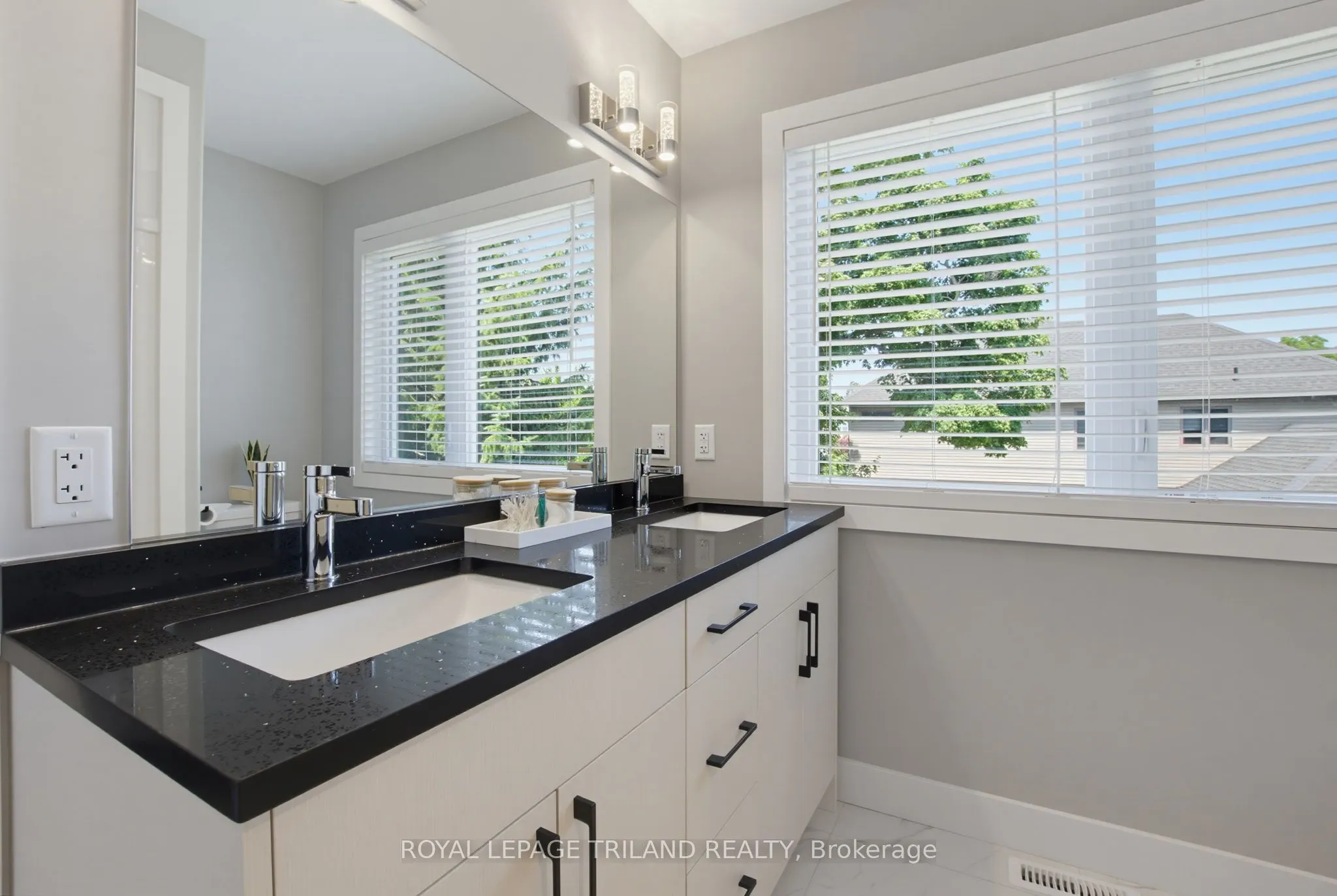 3557 Colonel Talbot Road #14