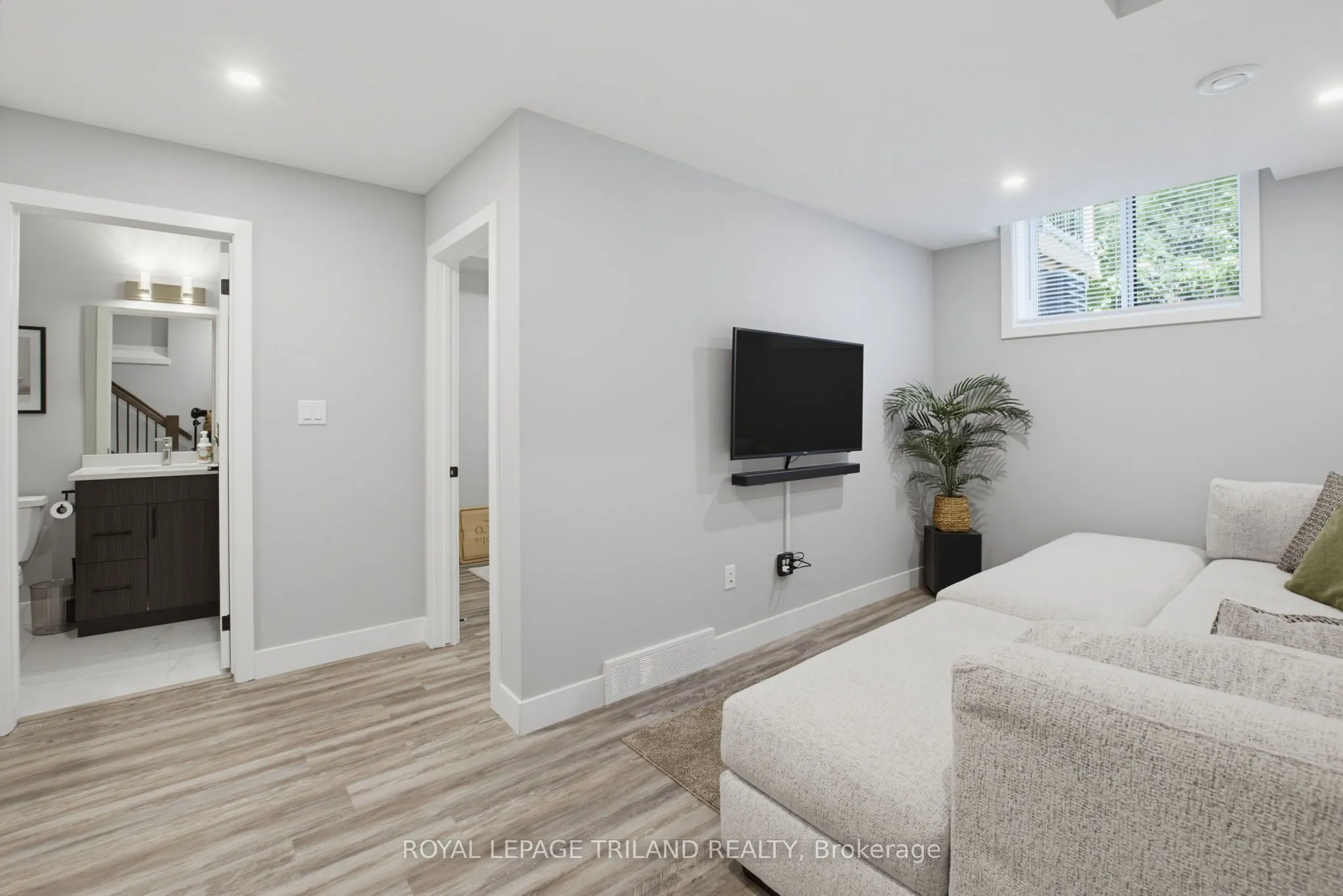 3557 Colonel Talbot Road #14