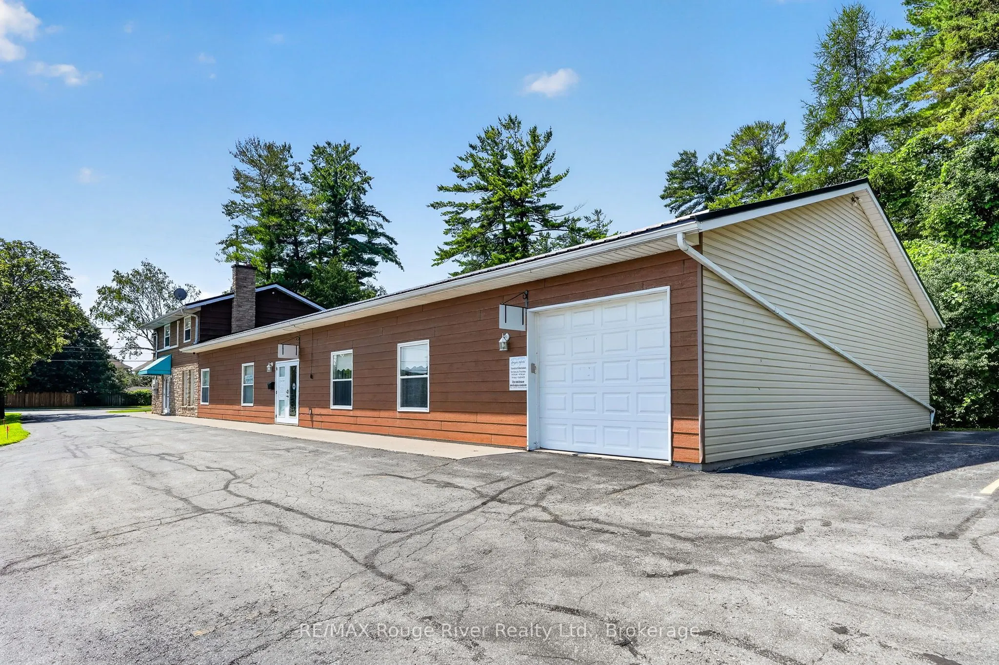 66 Elgin Street W