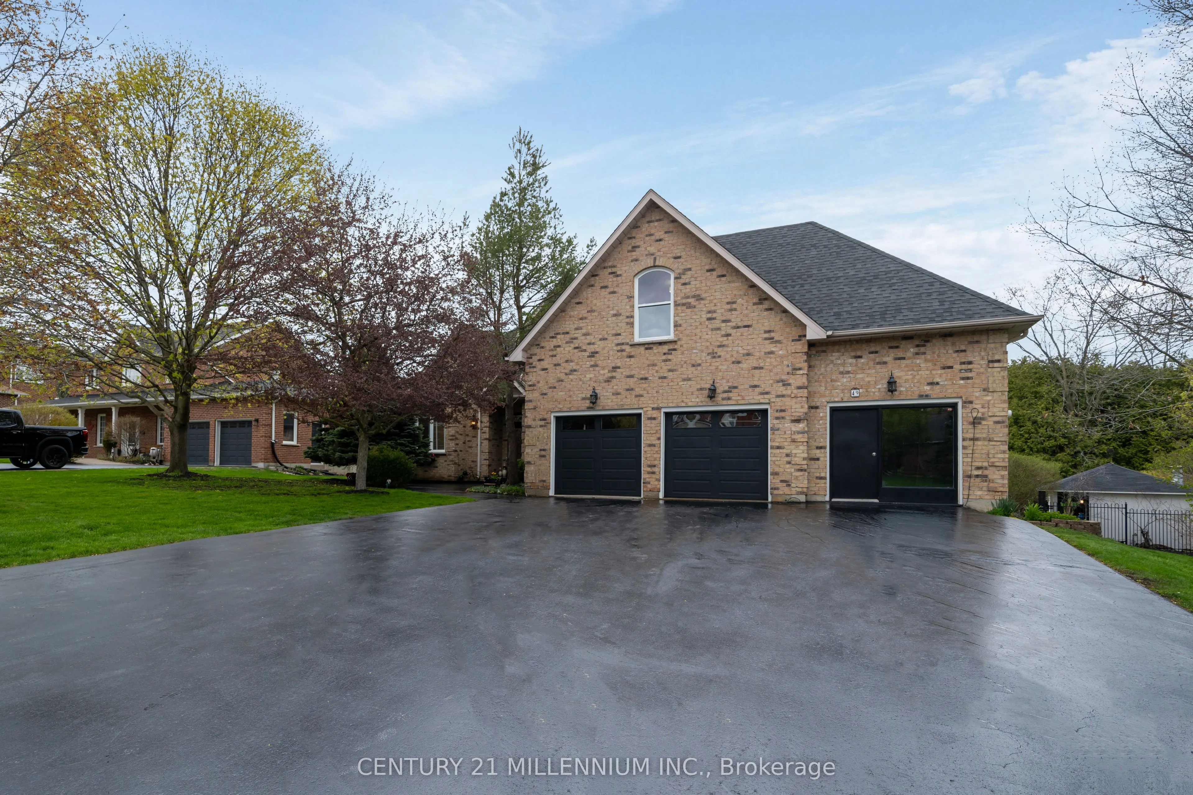 49 Waterford Drive