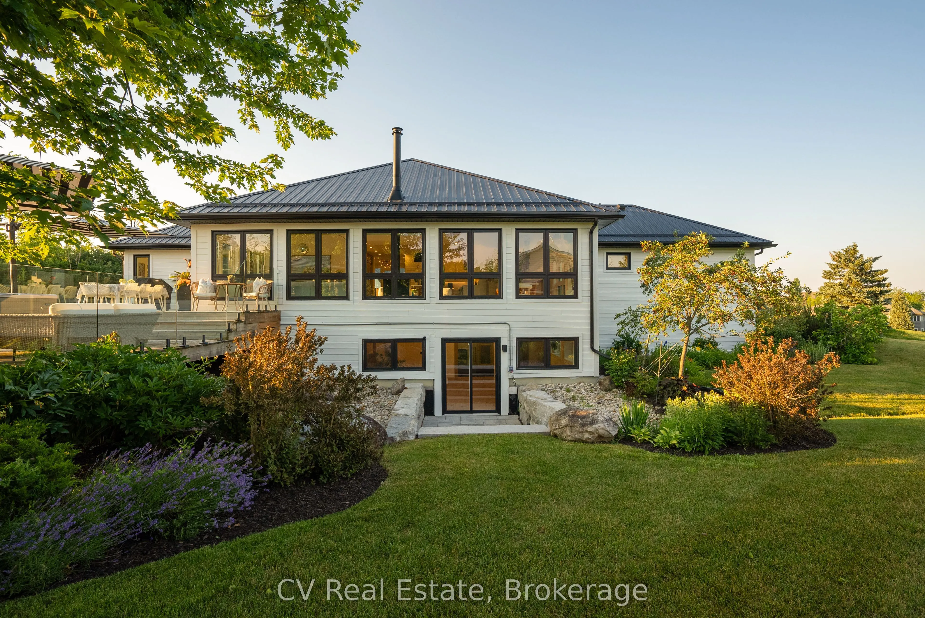 104 Ridgecrest Lane