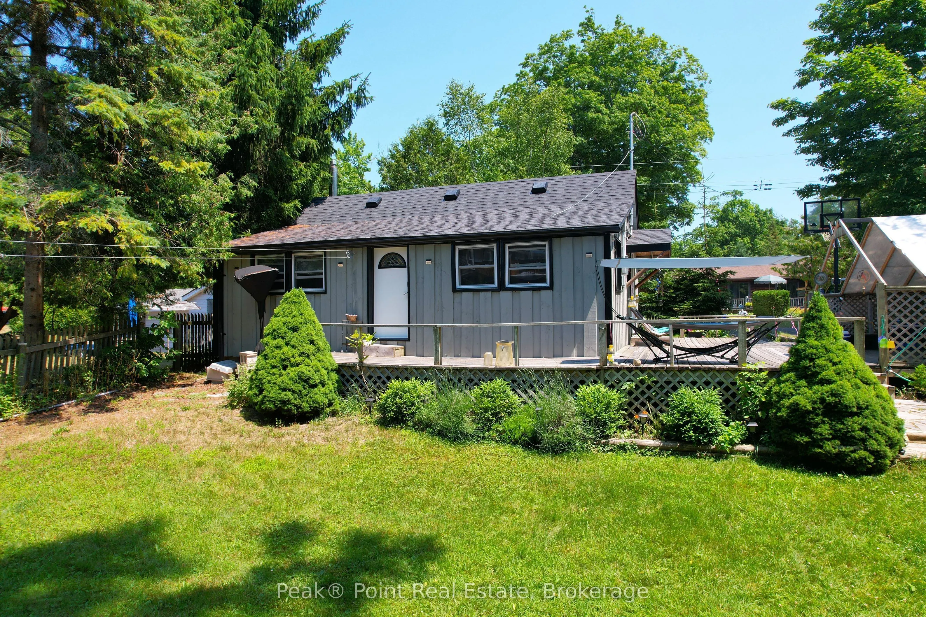 36 Barrie Avenue