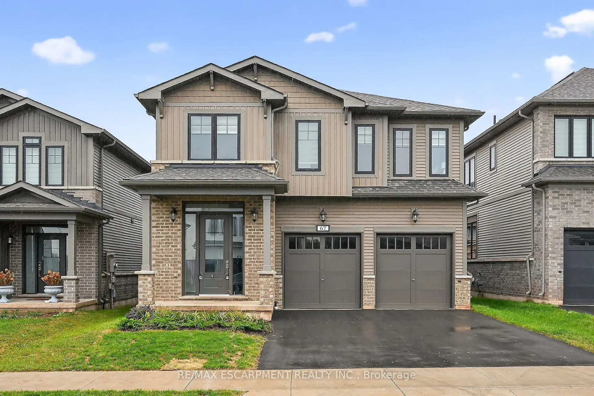 67 Starfire Crescent