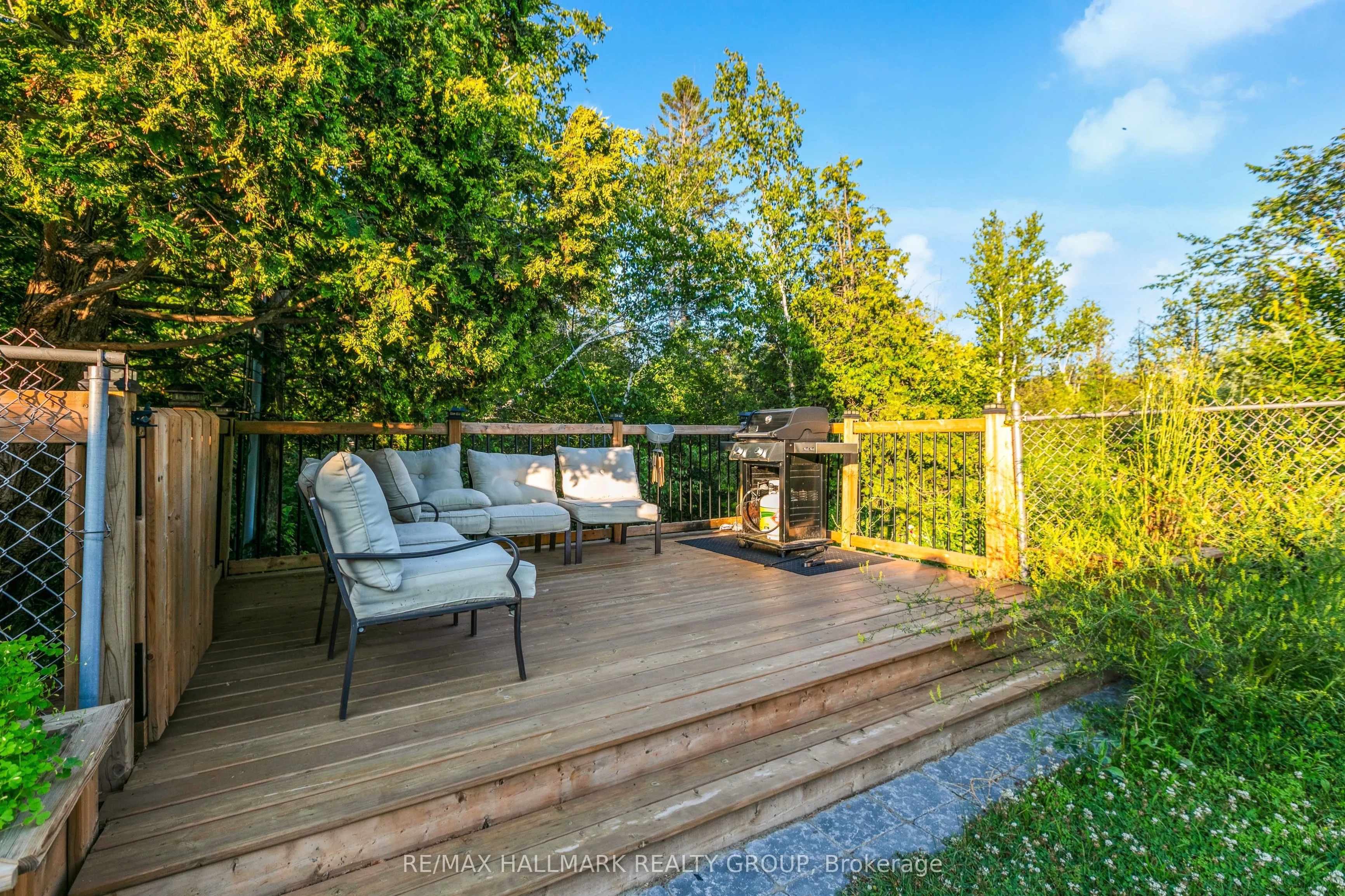 7316 Flewellyn Road