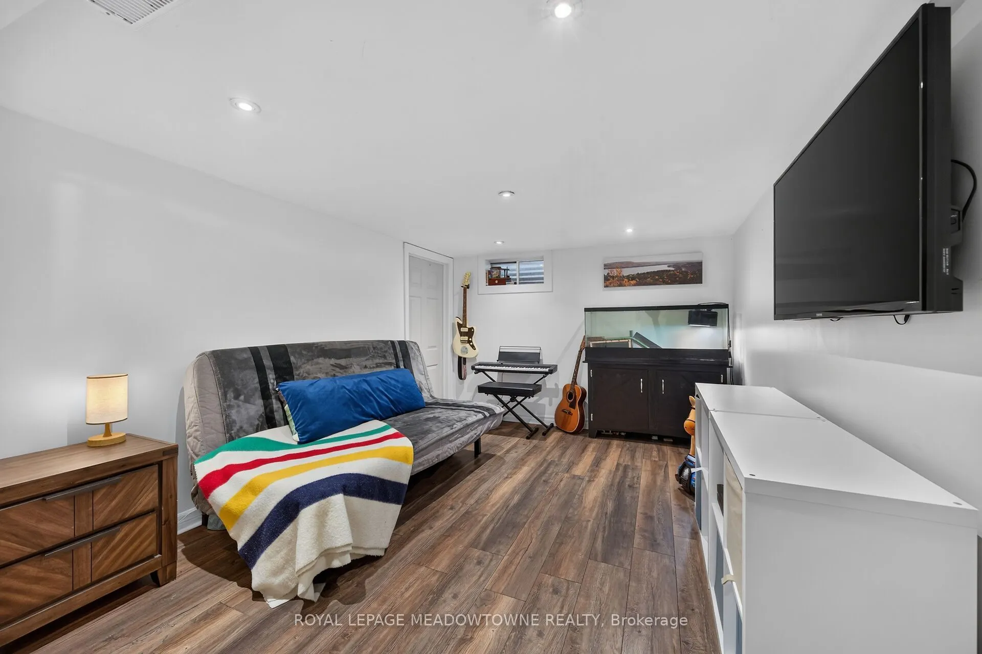 11 Stirton Avenue