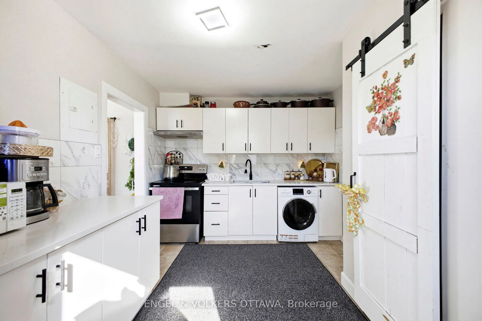 287 St Laurent Boulevard