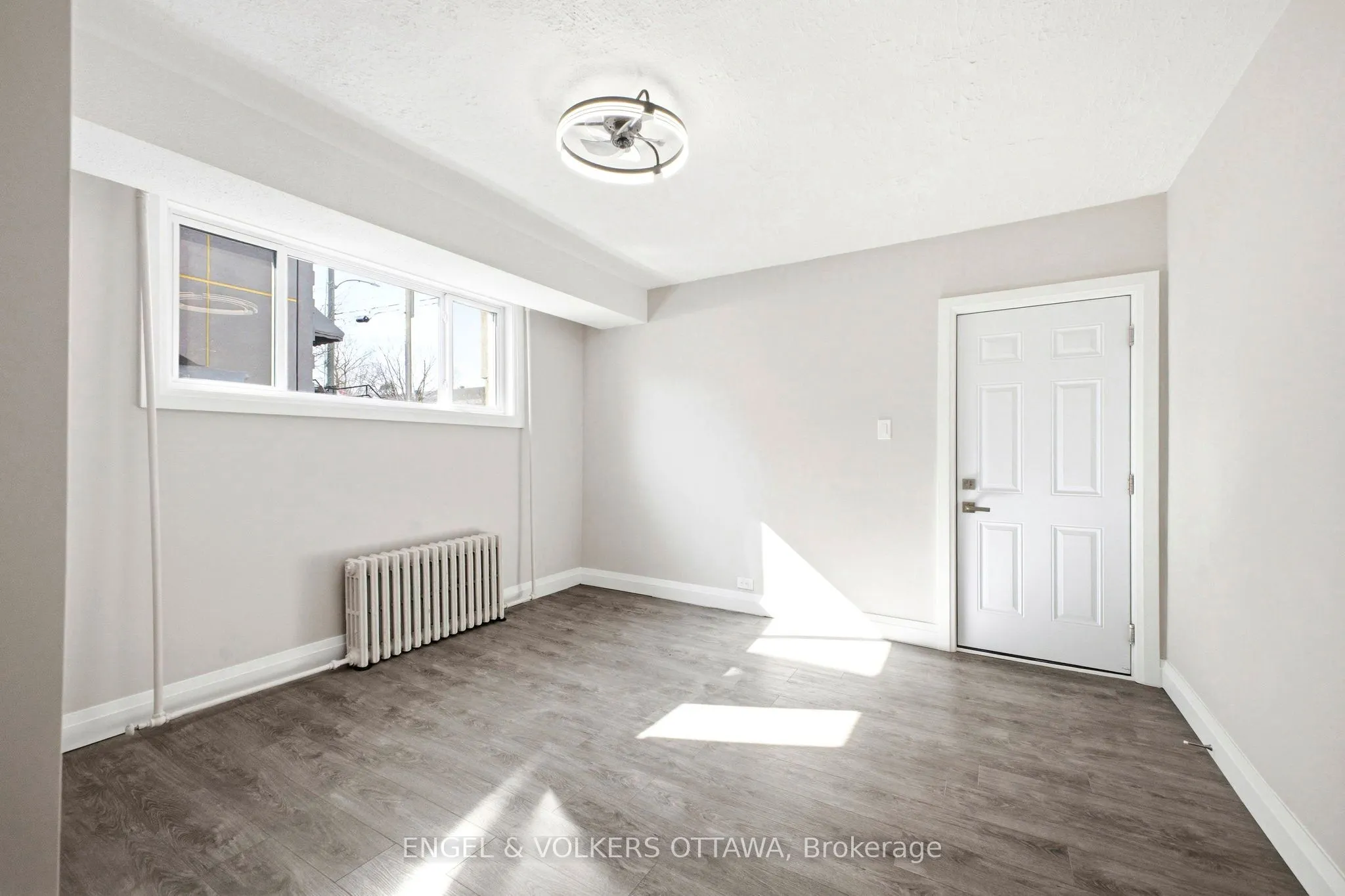 287 St Laurent Boulevard