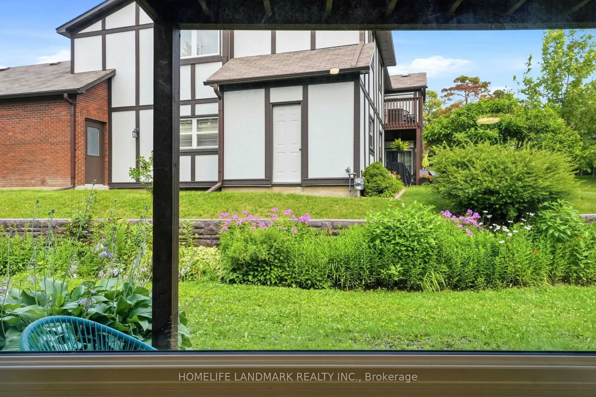 7 Harness Lane #B