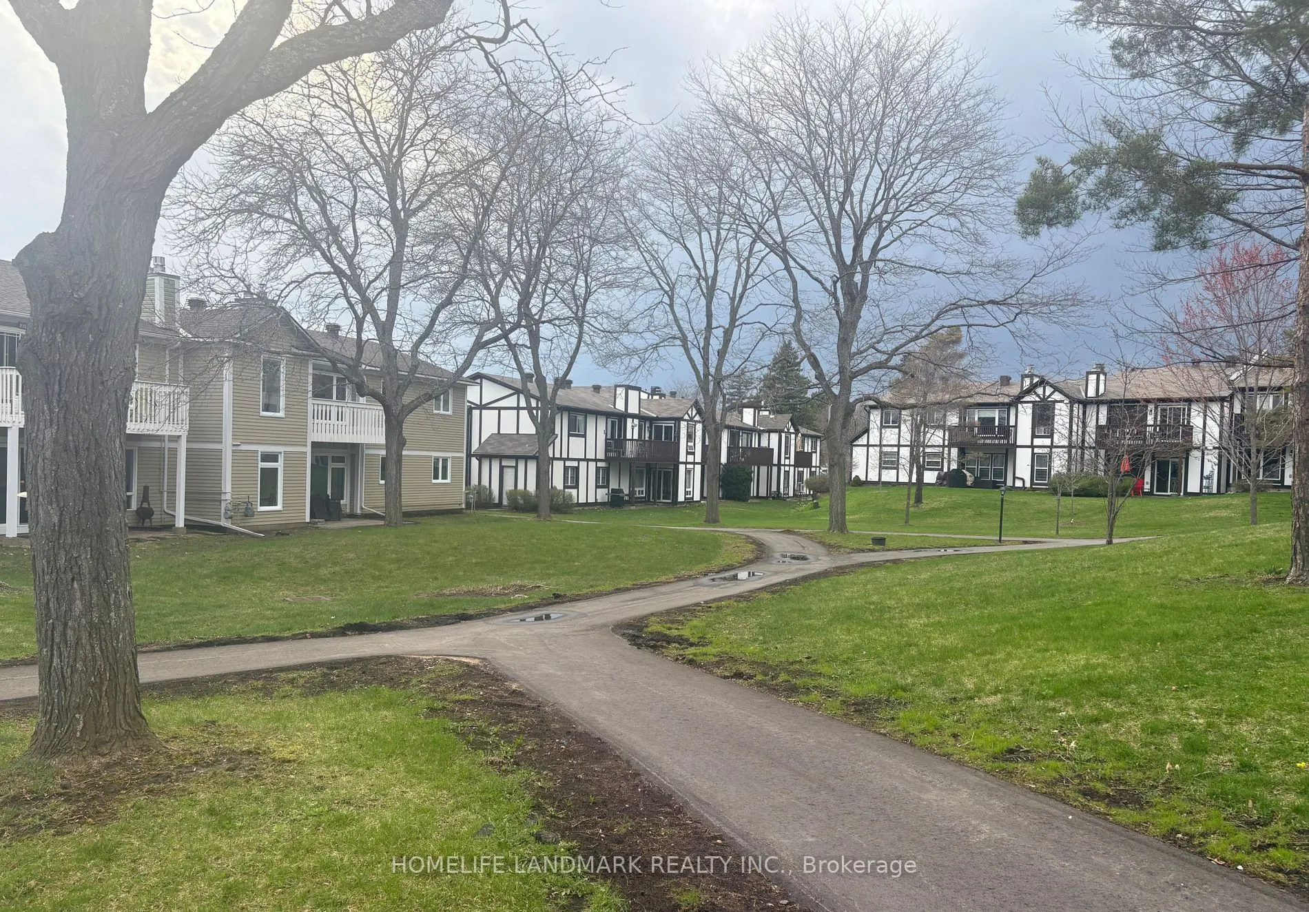 7 Harness Lane #B