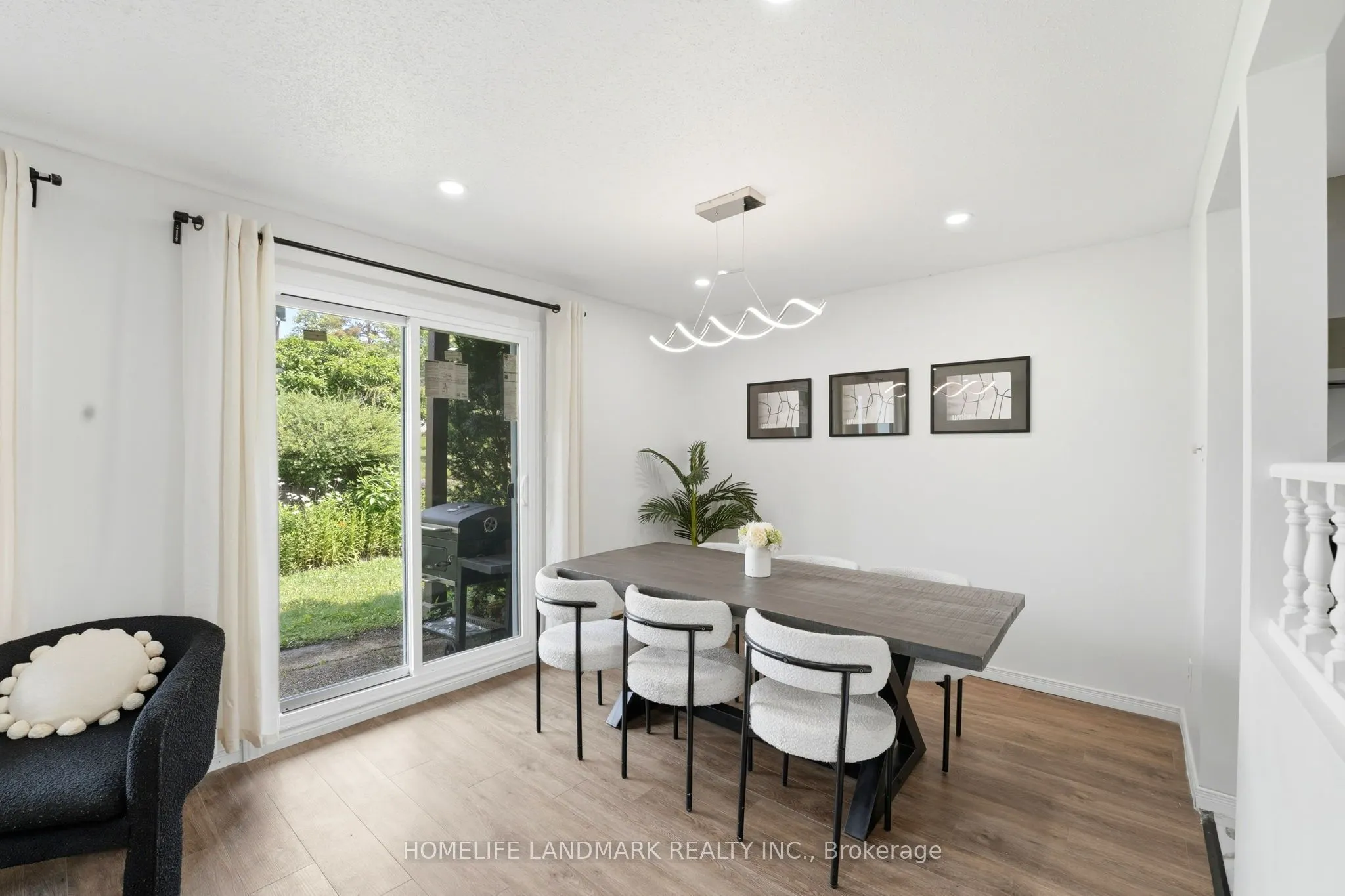 7 Harness Lane #B