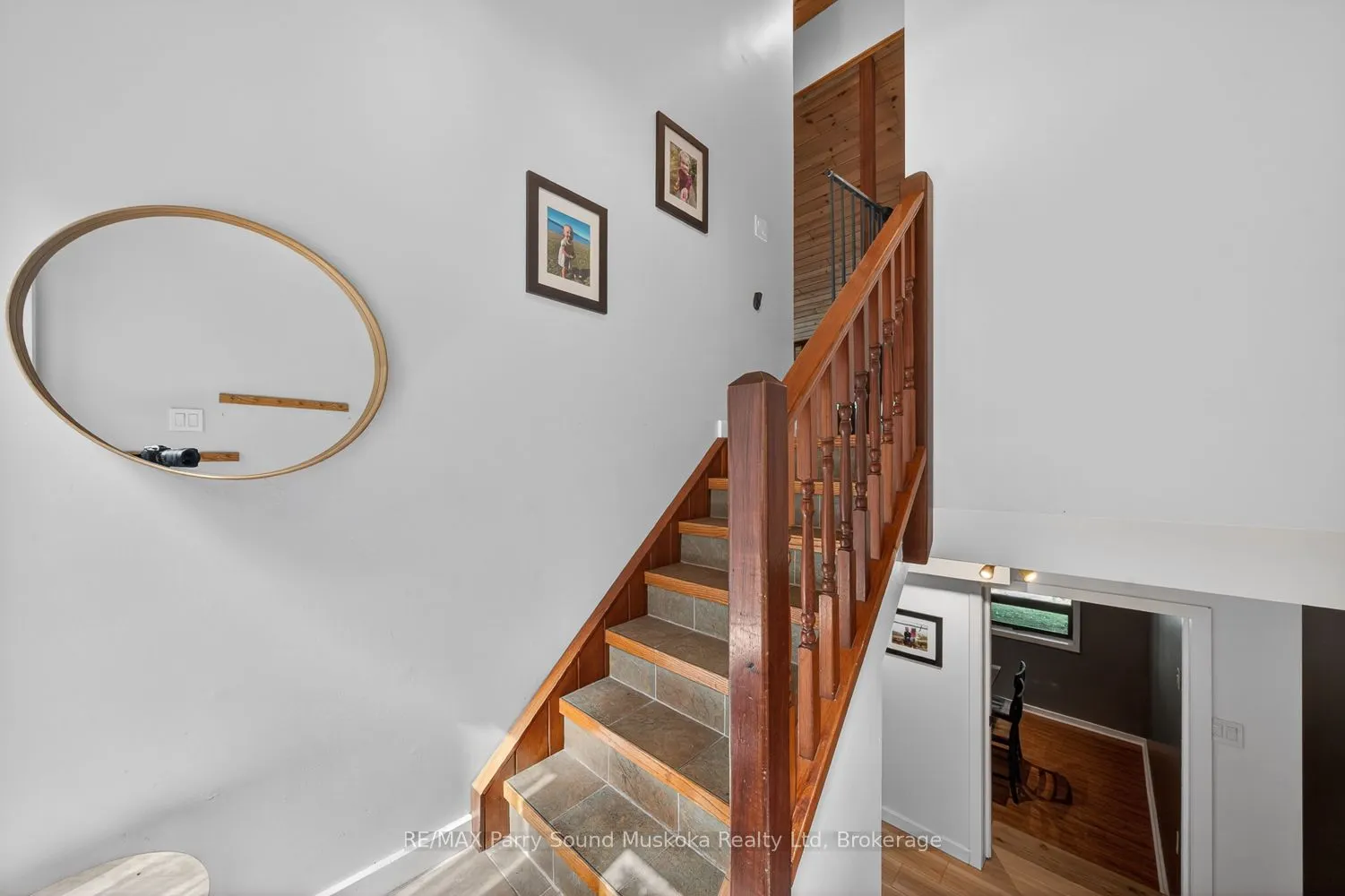 34 SILVER POINT Drive