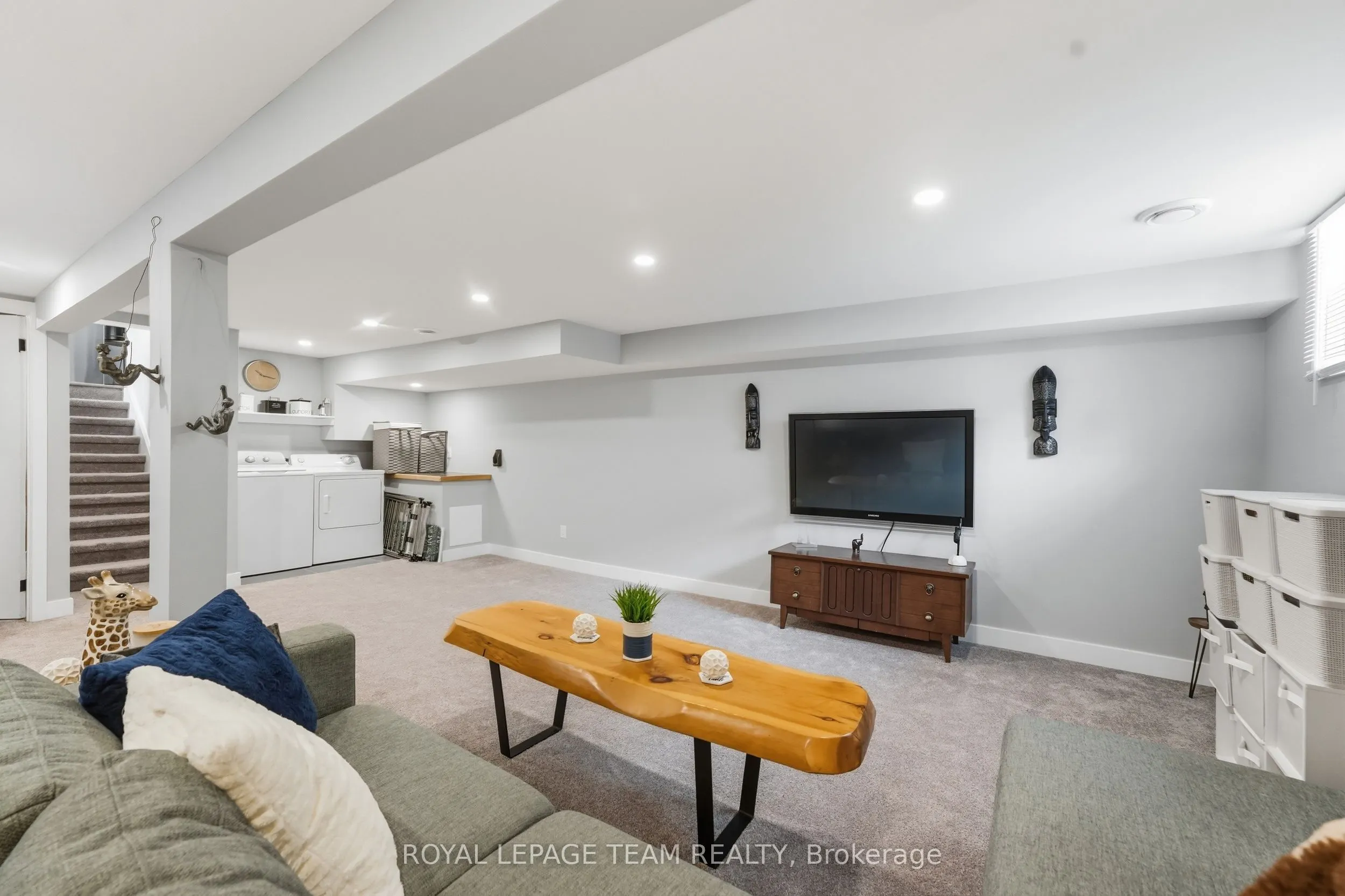 289 Montfort Street