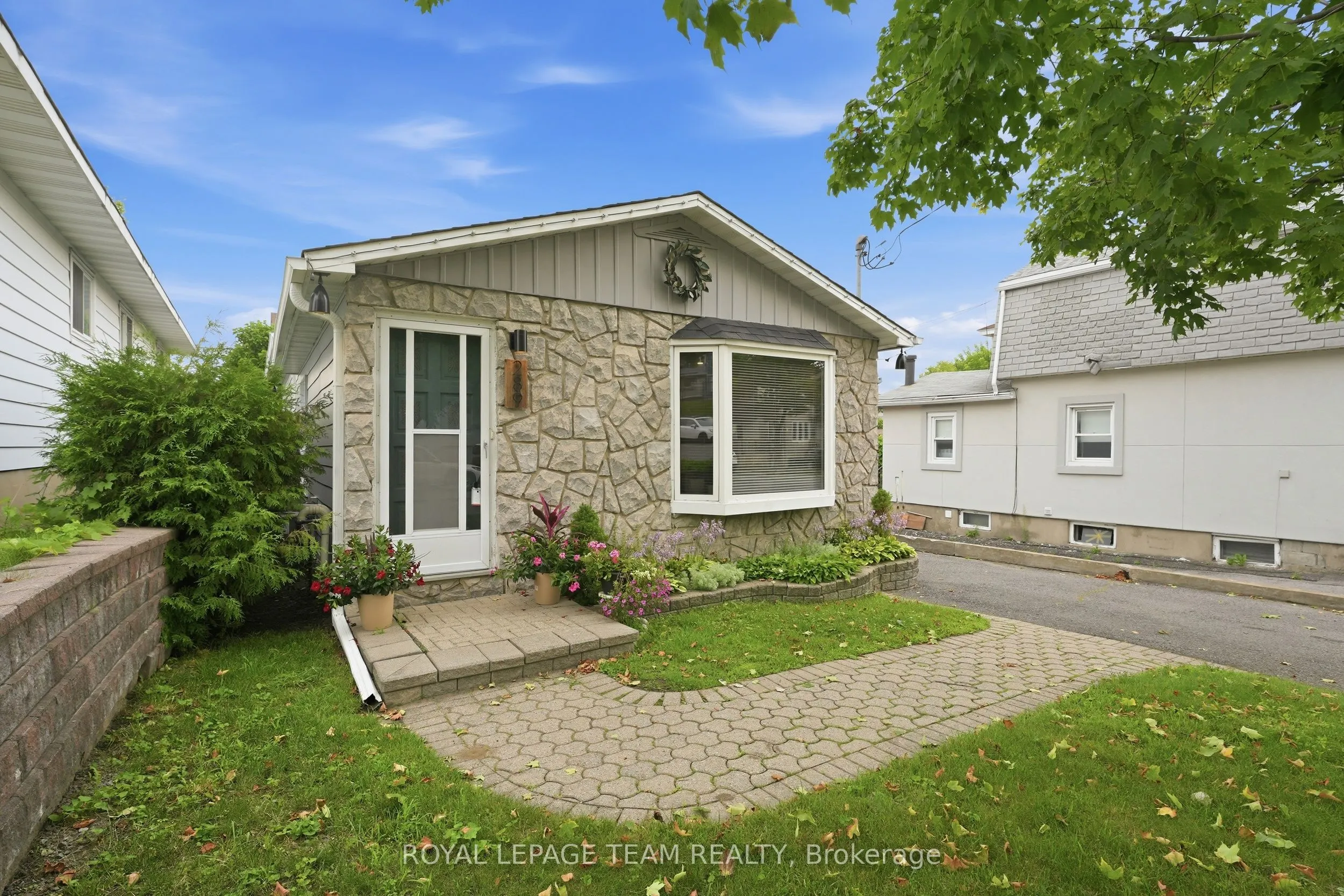 289 Montfort Street