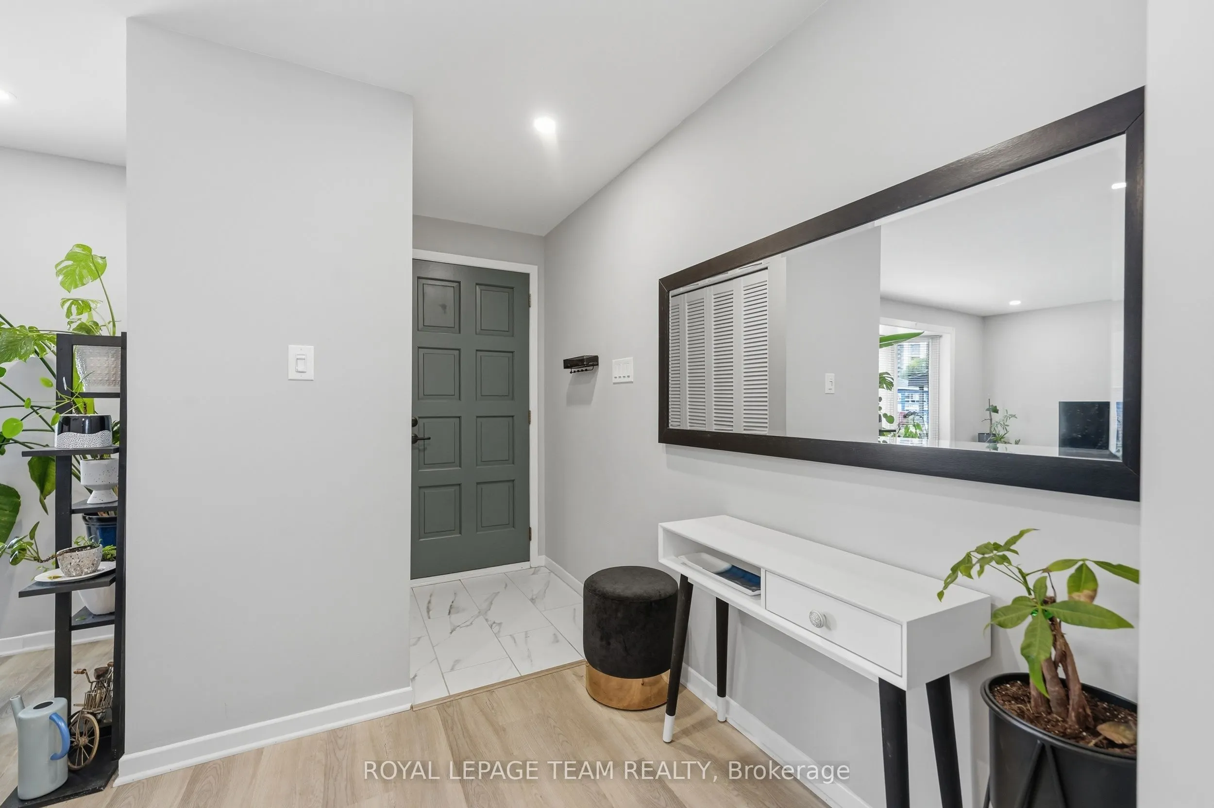 289 Montfort Street