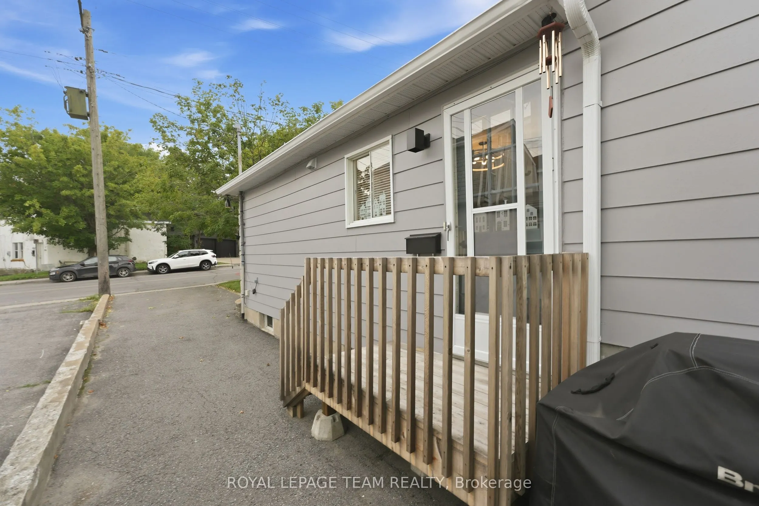 289 Montfort Street