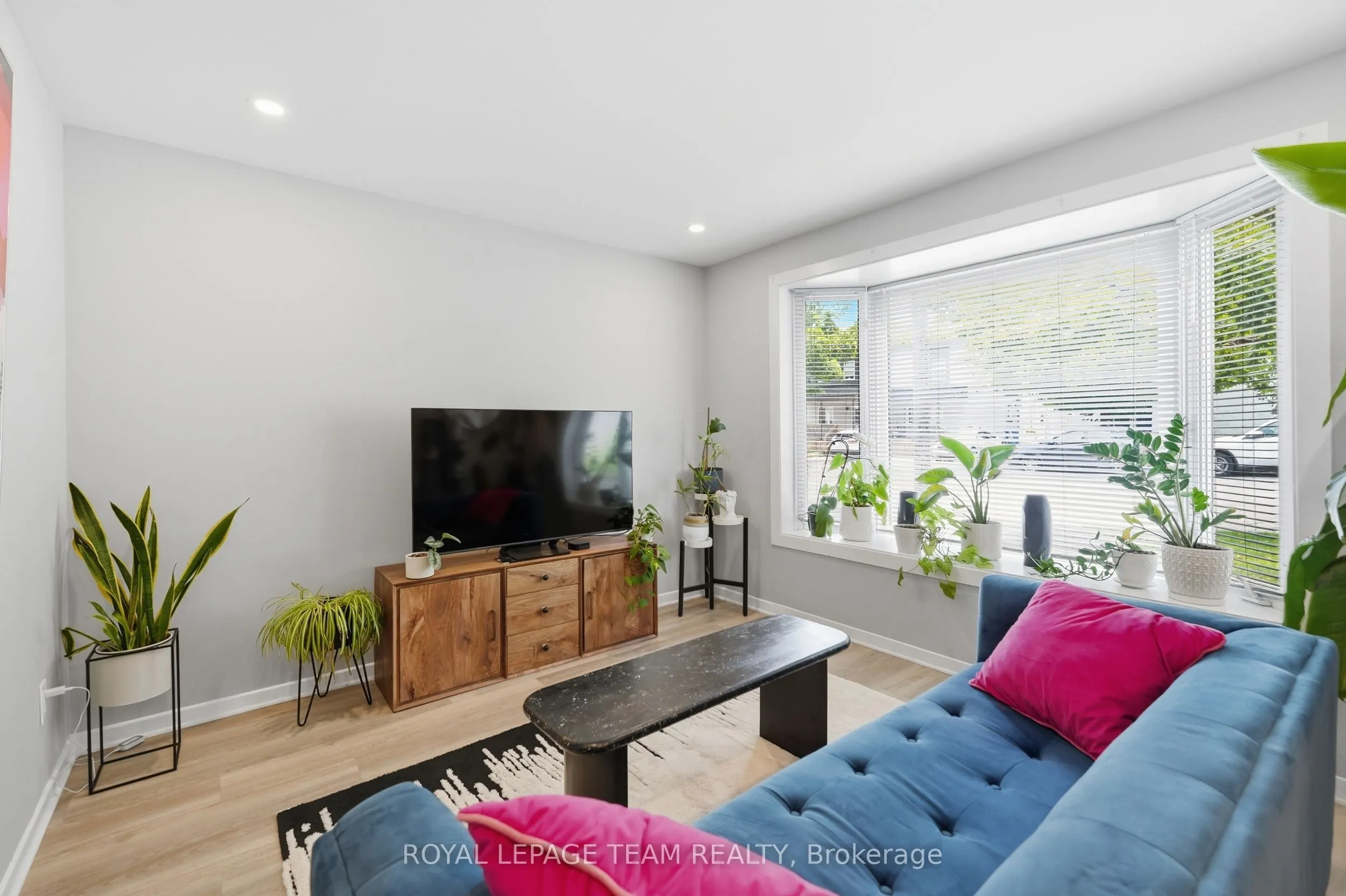 289 Montfort Street