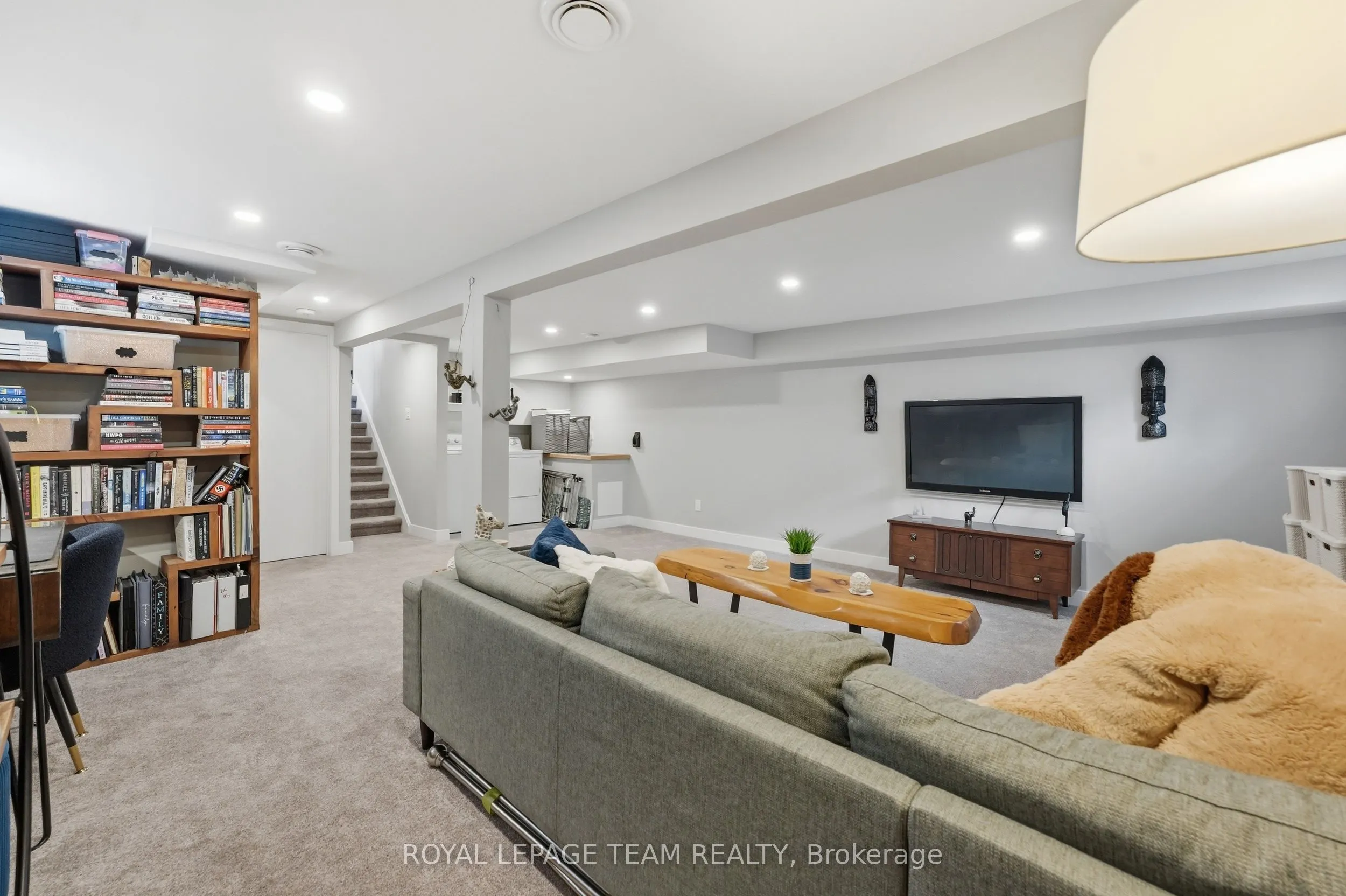 289 Montfort Street