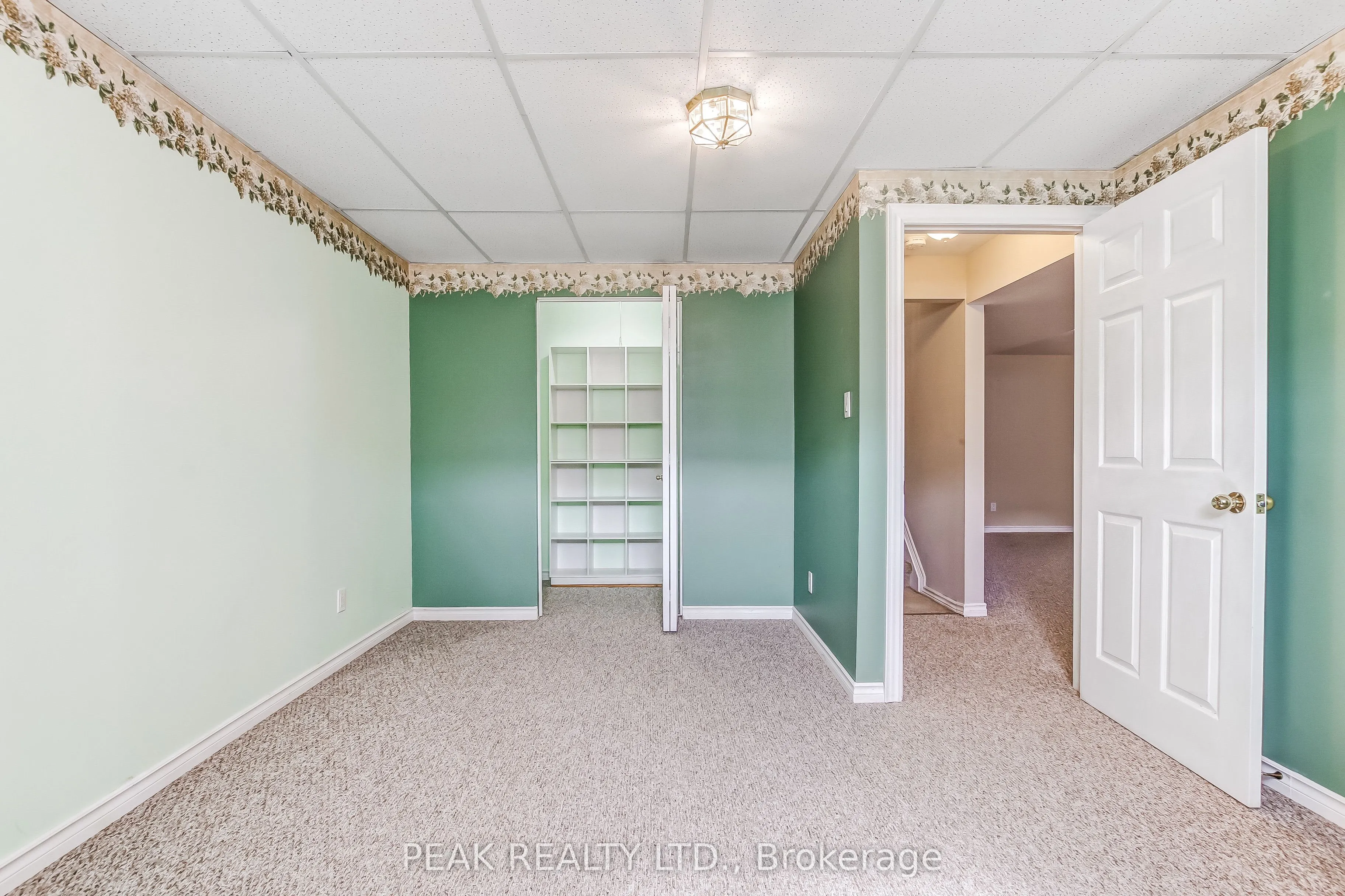 19 Hanlon Place #15