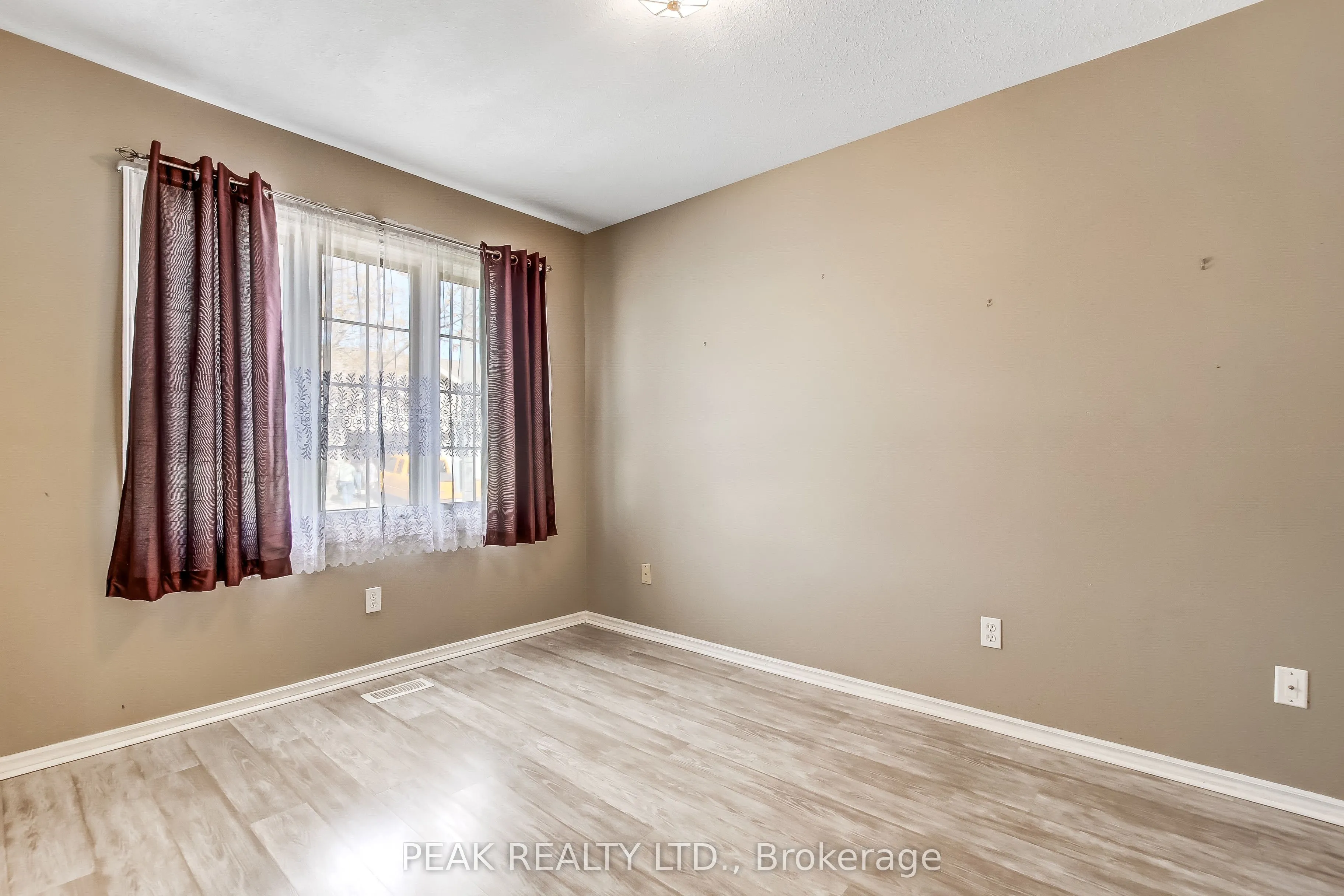 19 Hanlon Place #15