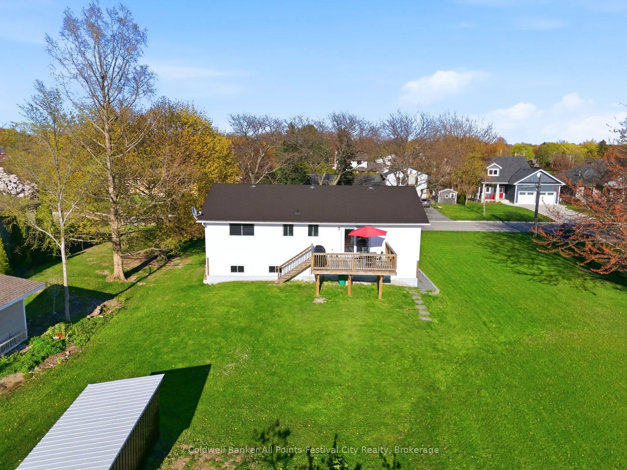 306 Lakeside Drive