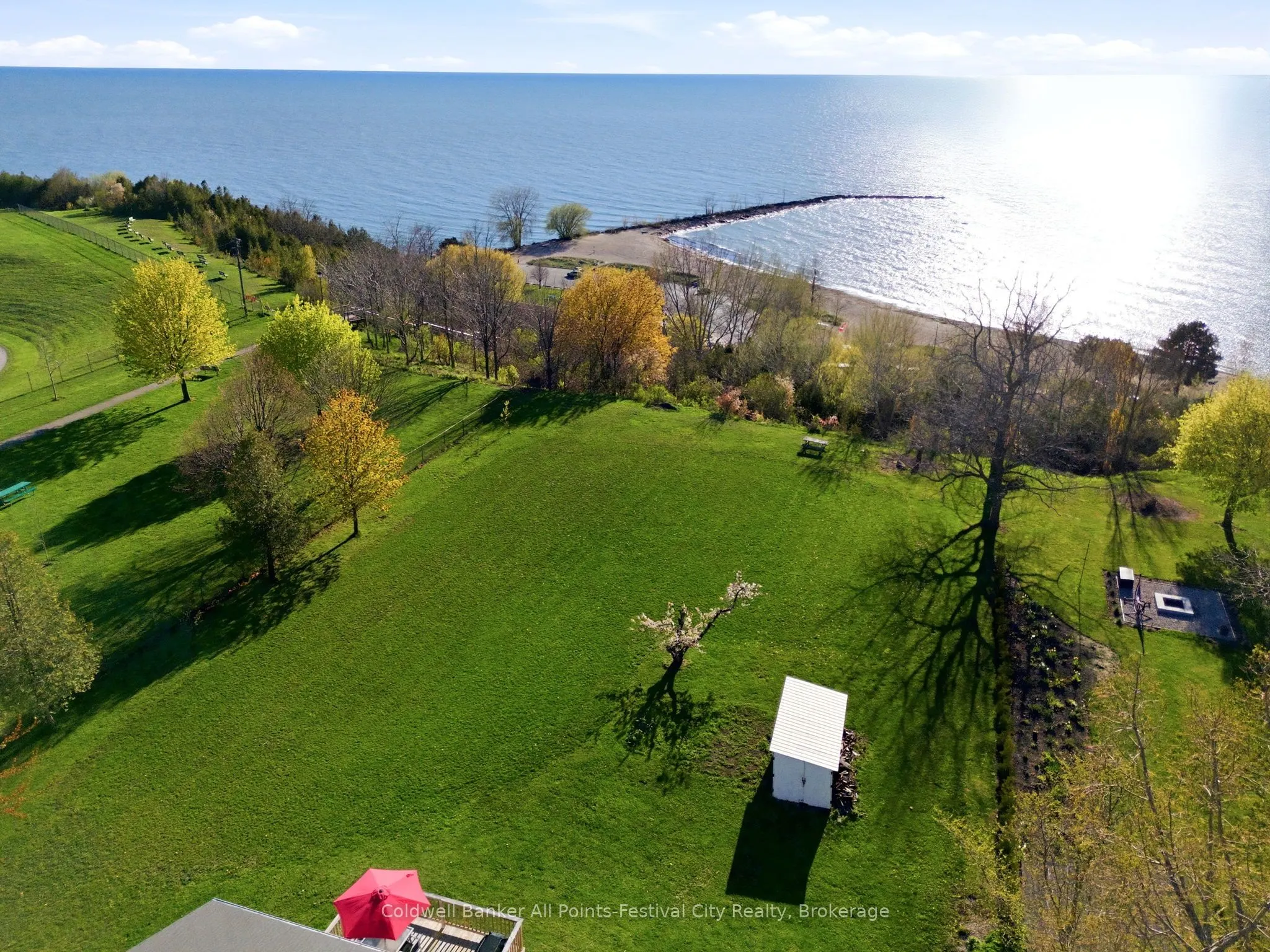 306 Lakeside Drive