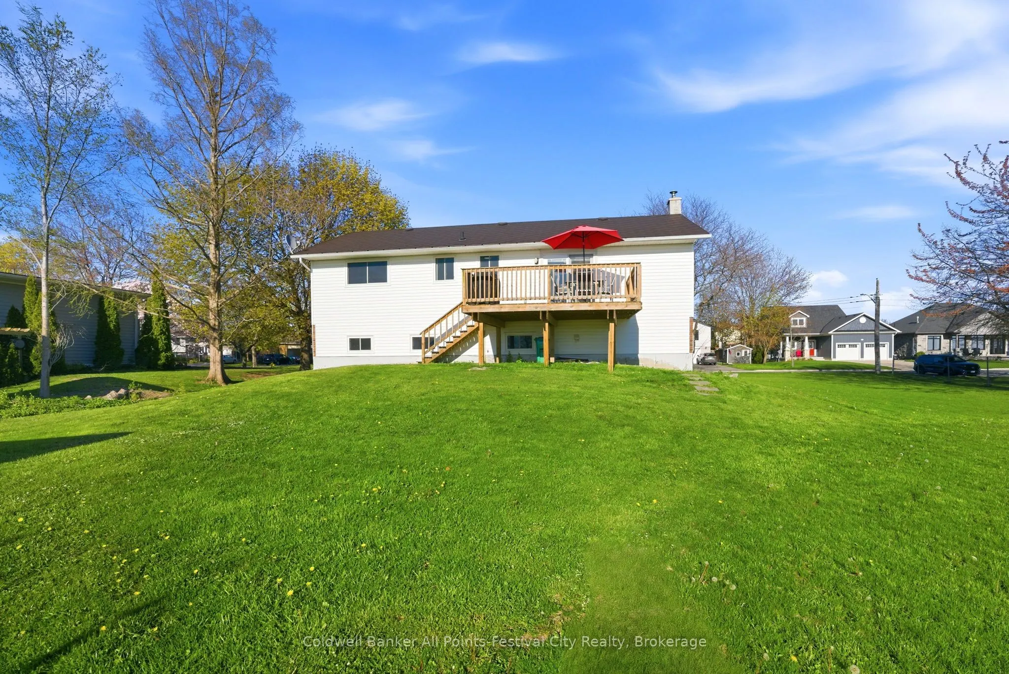 306 Lakeside Drive