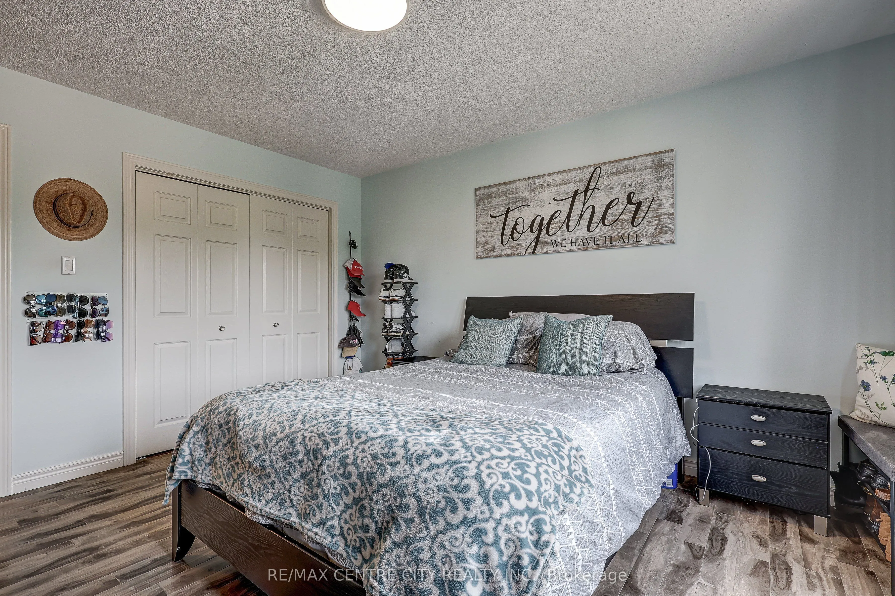 15 Schreyer Drive
