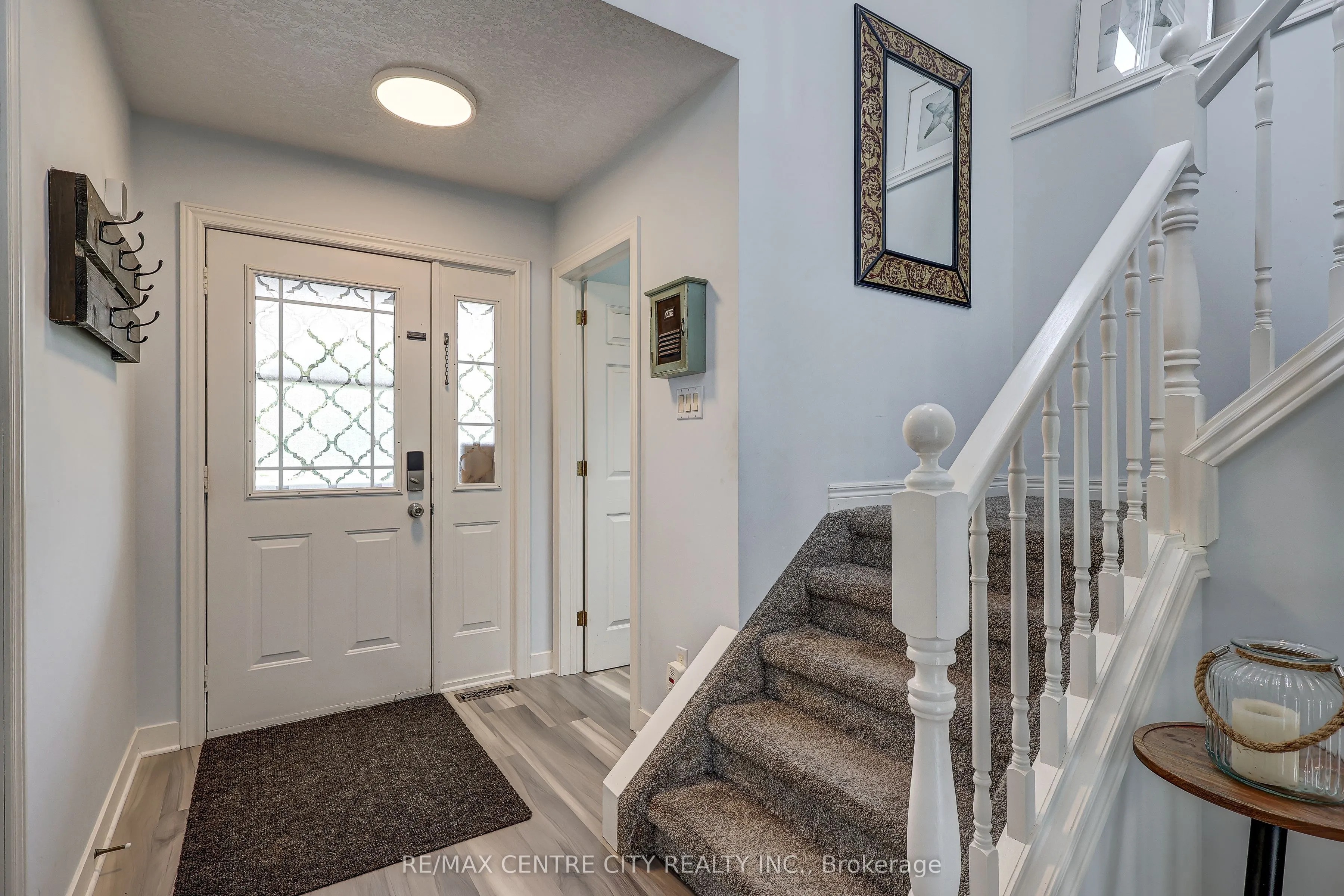 15 Schreyer Drive