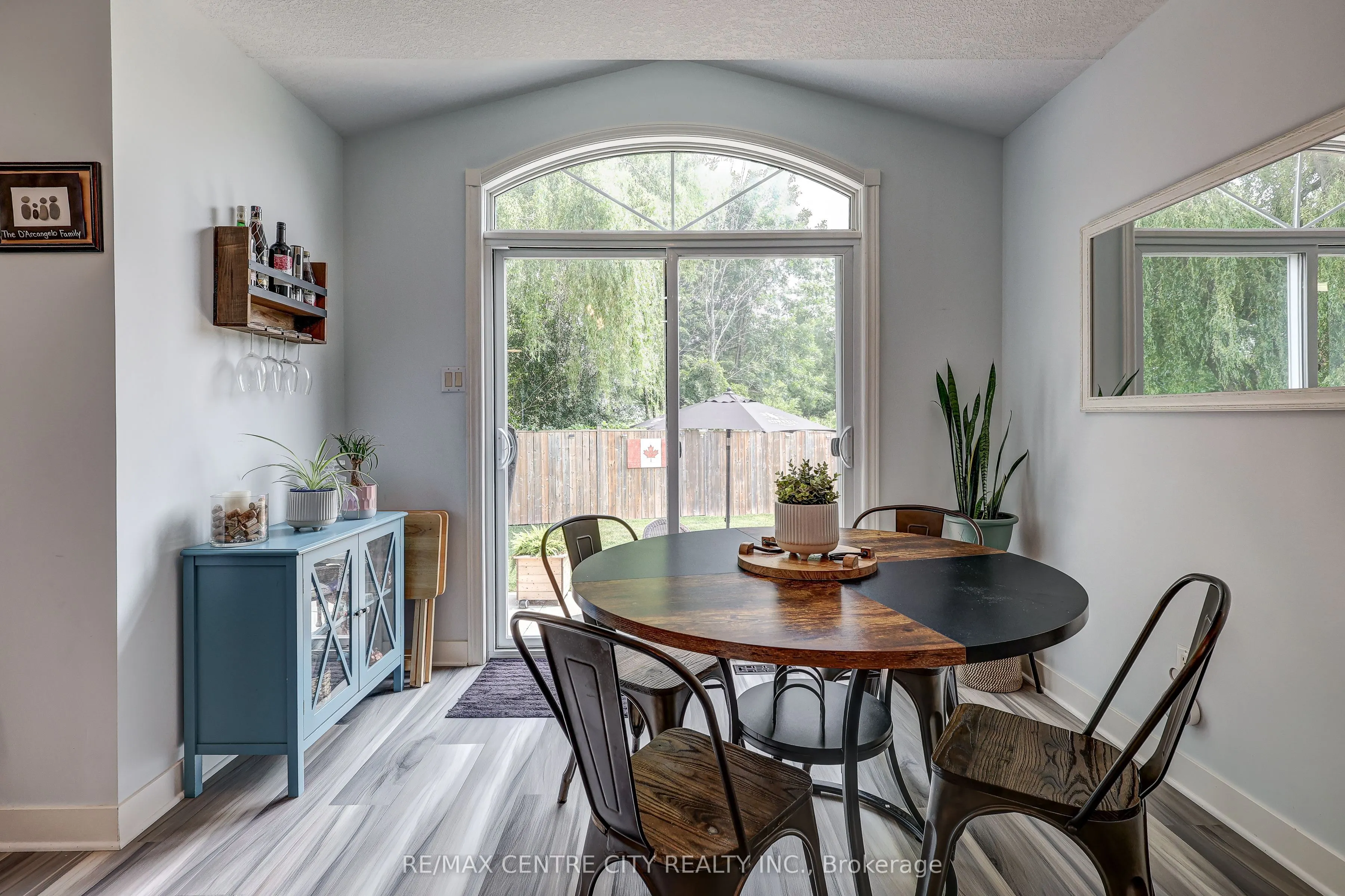 15 Schreyer Drive