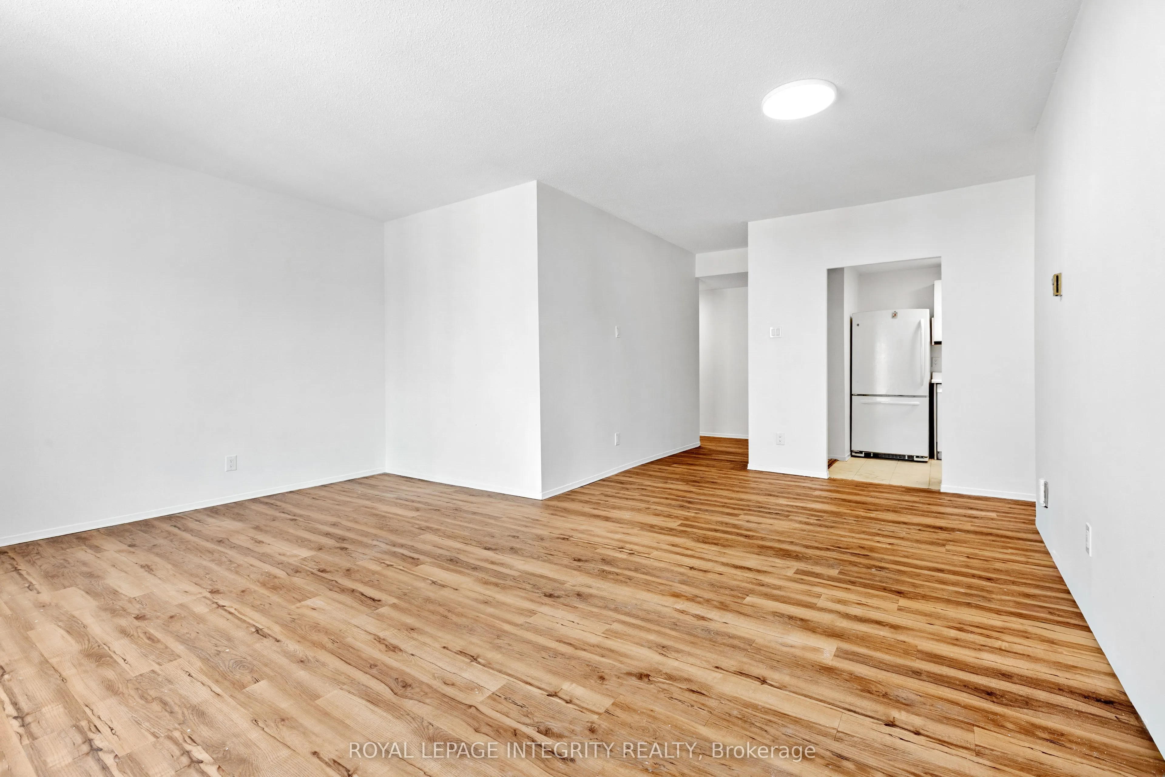 475 Laurier Avenue W #2001