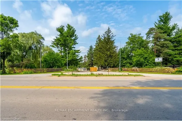 976 HWY 52