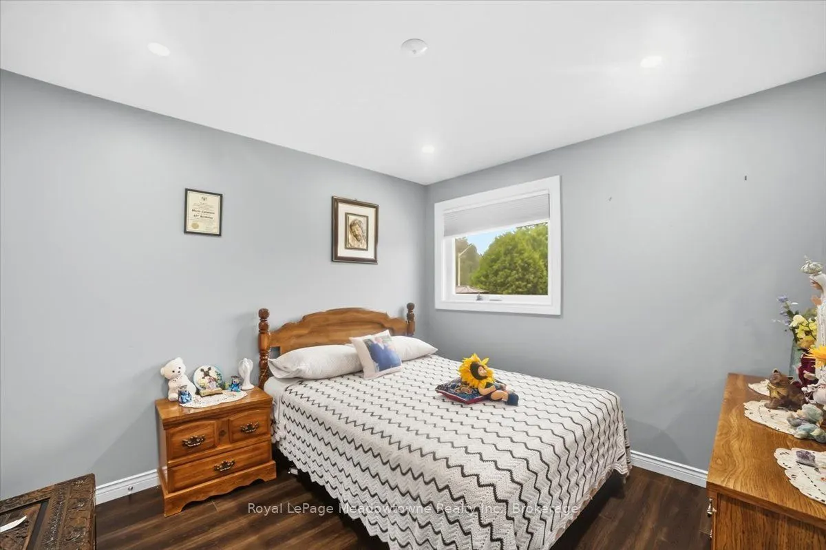 15 Sharpe Street