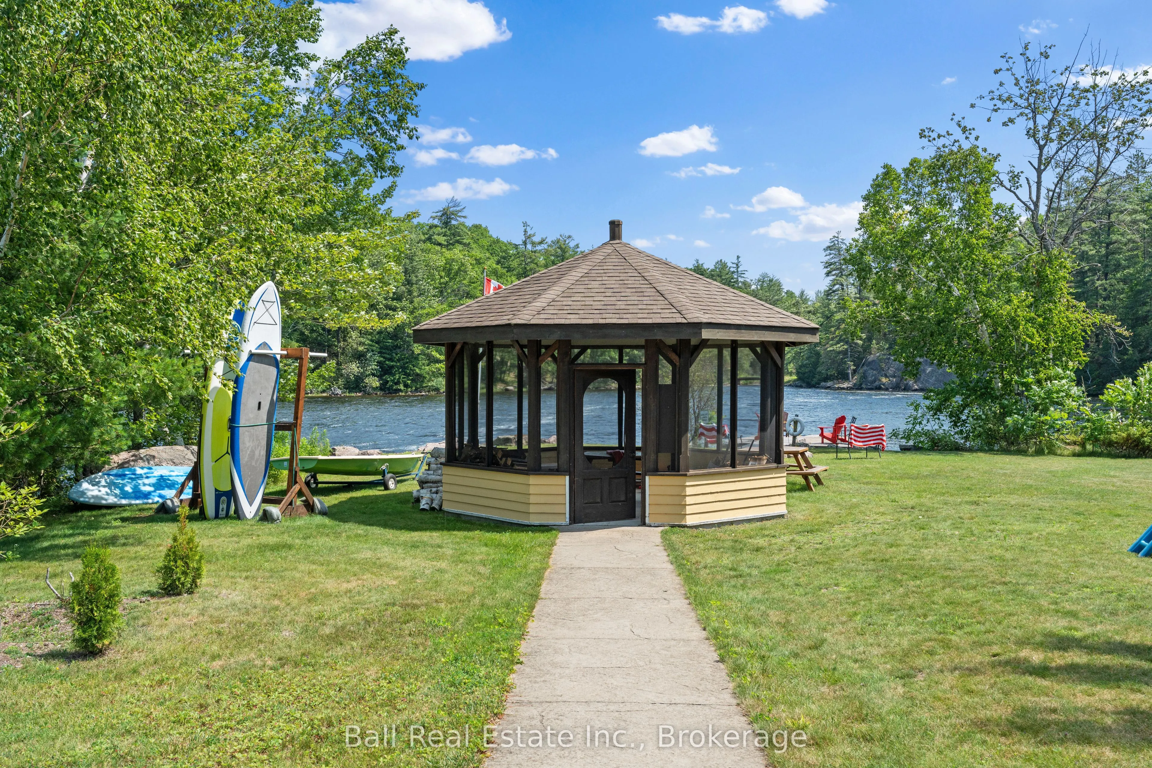 1579 Anstruther Lake Road #18