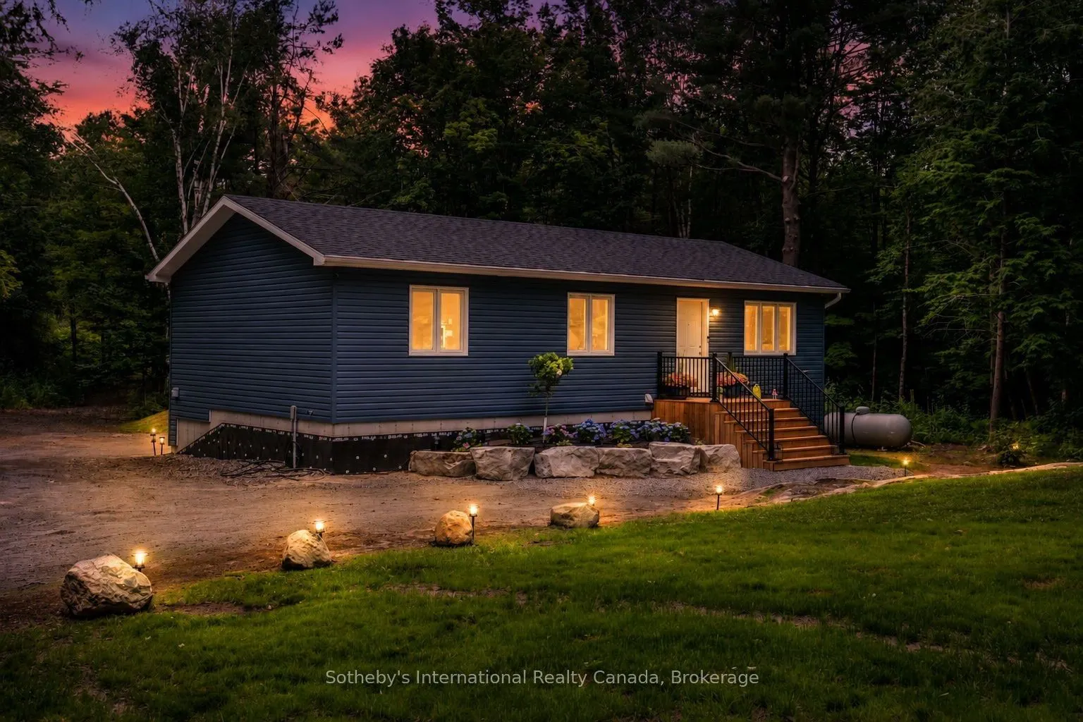 1222 Moon River Road